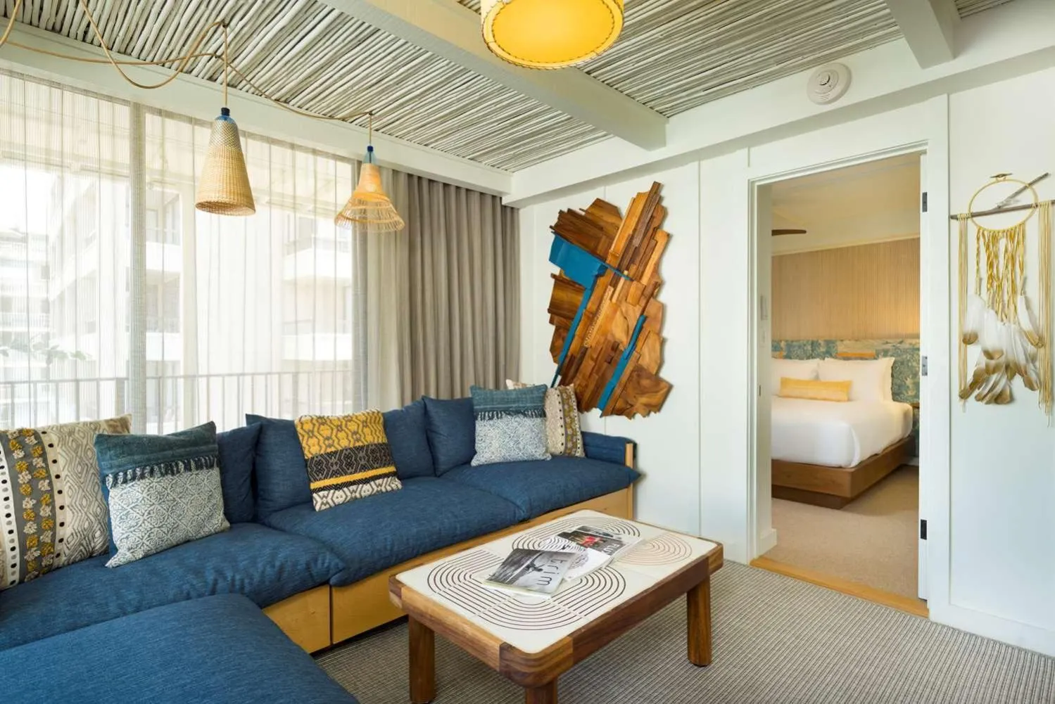 Living room, Bed in The Surfjack Hotel & Swim Club