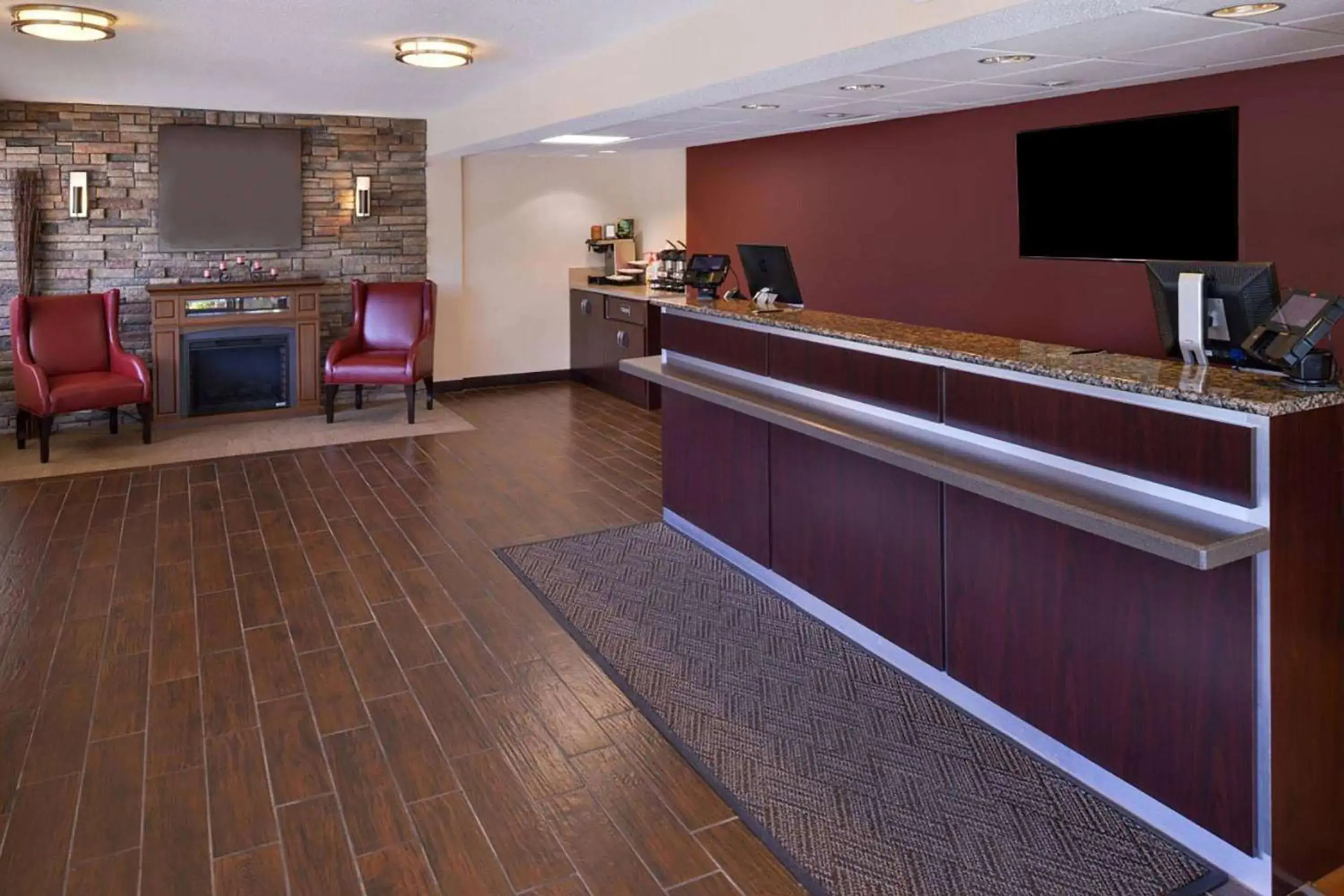 Lobby or reception in Red Roof Inn PLUS+ Chicago - Northbrook/Deerfield Lobby or reception in Red Roof Inn PLUS+ Chicago - Northbrook/Deerfield