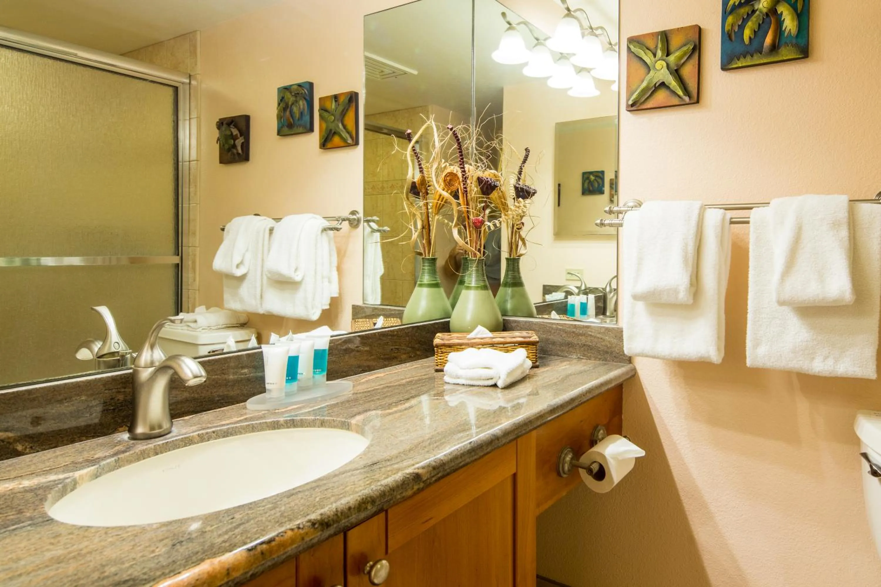 Bathroom in Castle Kama'ole Sands