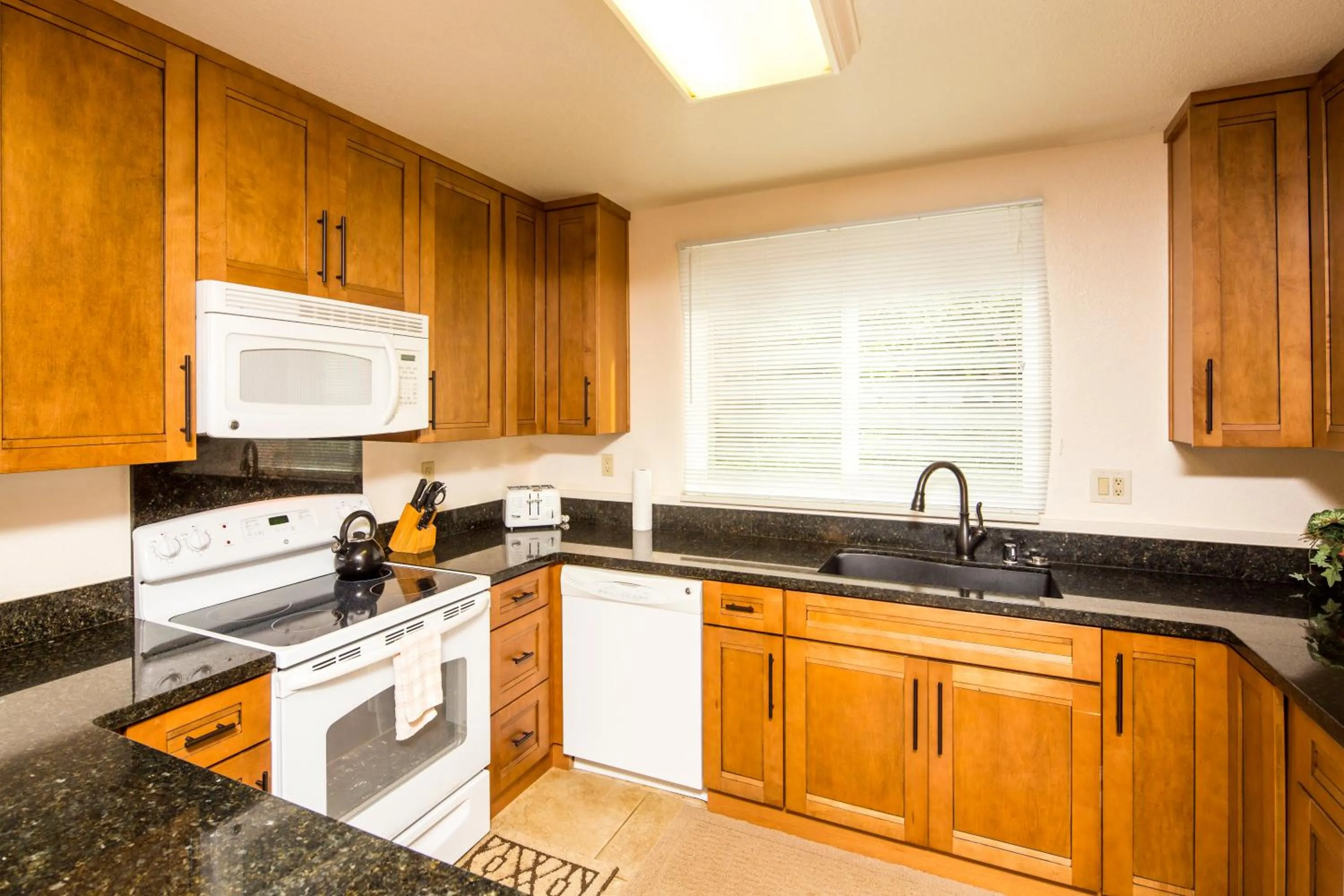 kitchen in Castle At Makahuena At Poipu