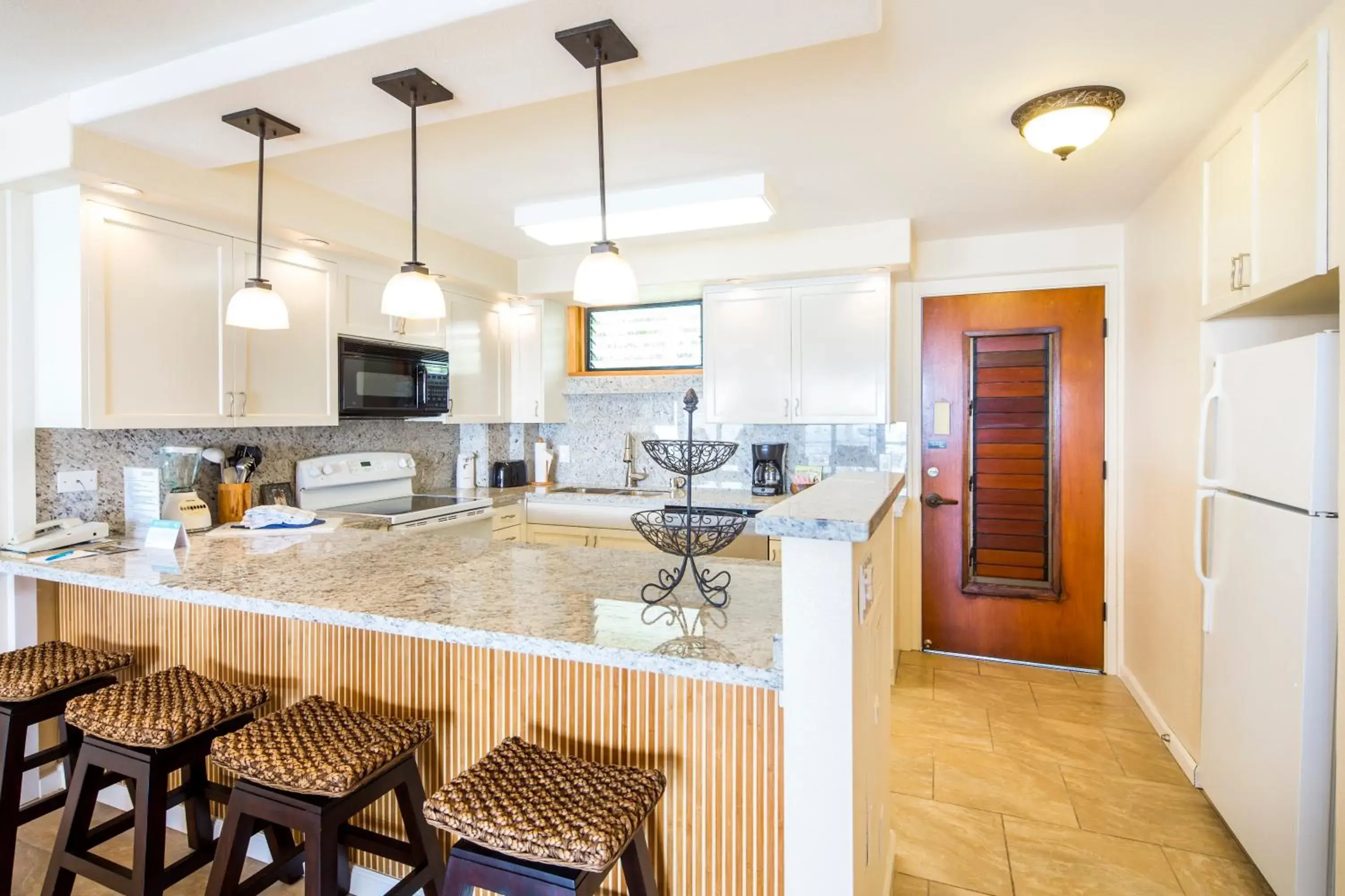 2 Bedroom Deluxe Ocean Front Suite in Castle Po'ipū Shores 2 Bedroom Deluxe Ocean Front Suite in Castle Po'ipū Shores