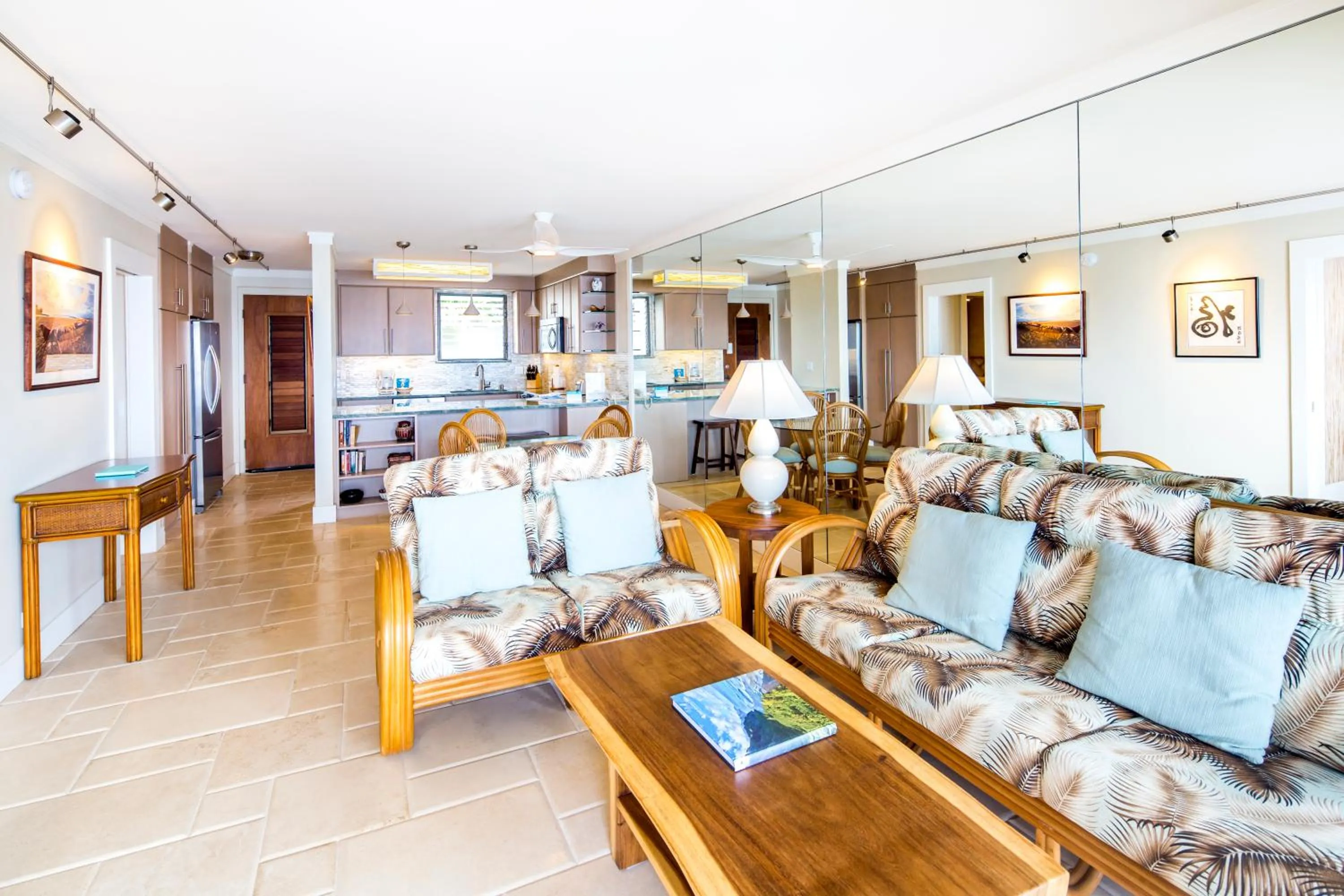 Living room in Castle Po'ipū Shores
