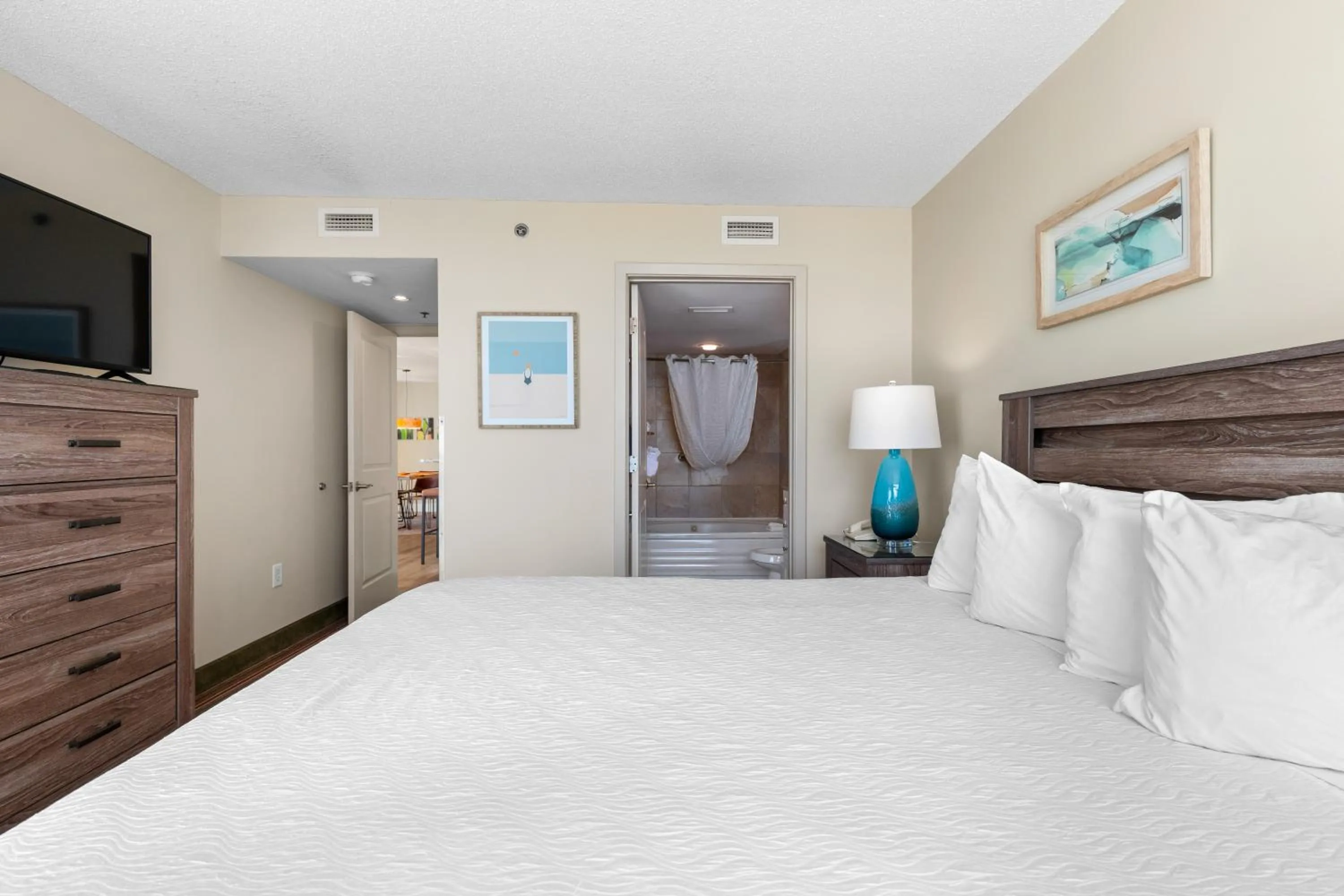 Bedroom, Bed in Seaside Resort