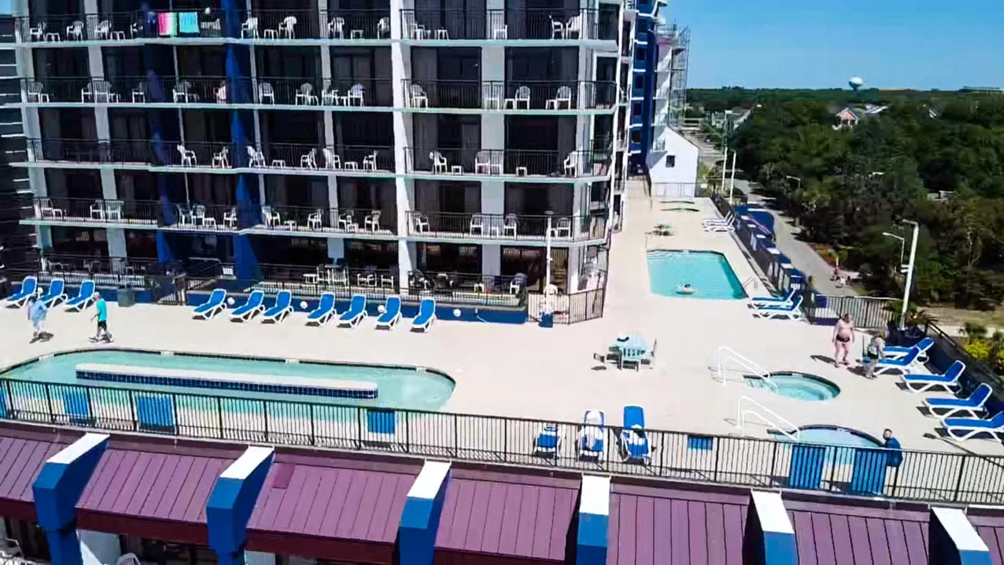 Hot Tub in Grande Shores