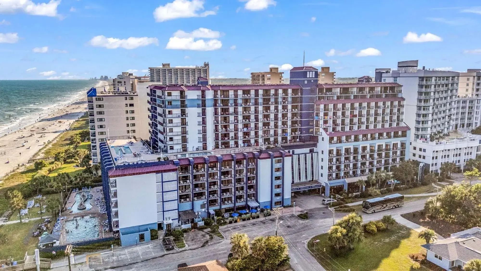 Property building in Grande Shores Property building in Grande Shores