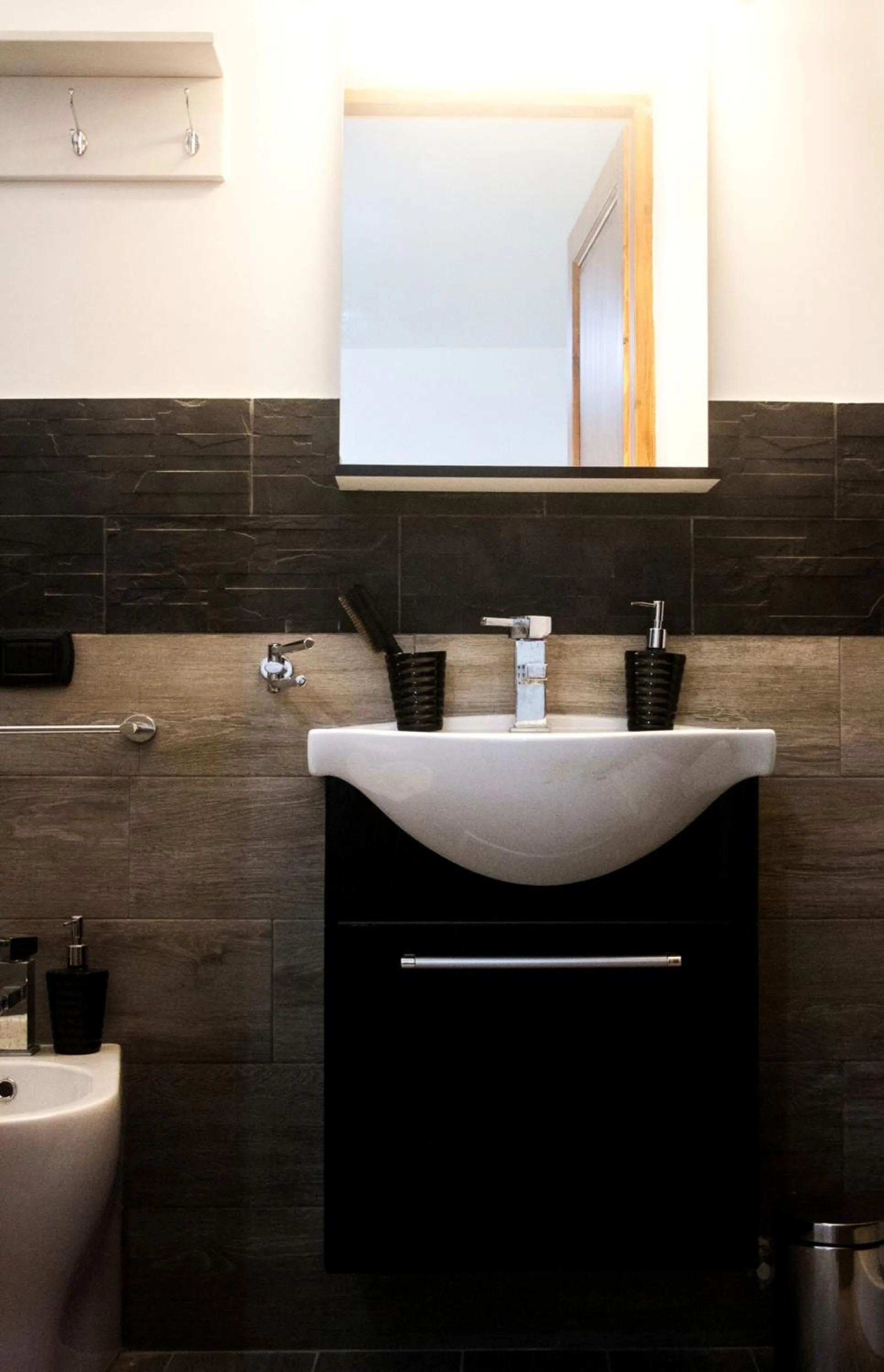 Shower in Residenza Santa Lucia B&B