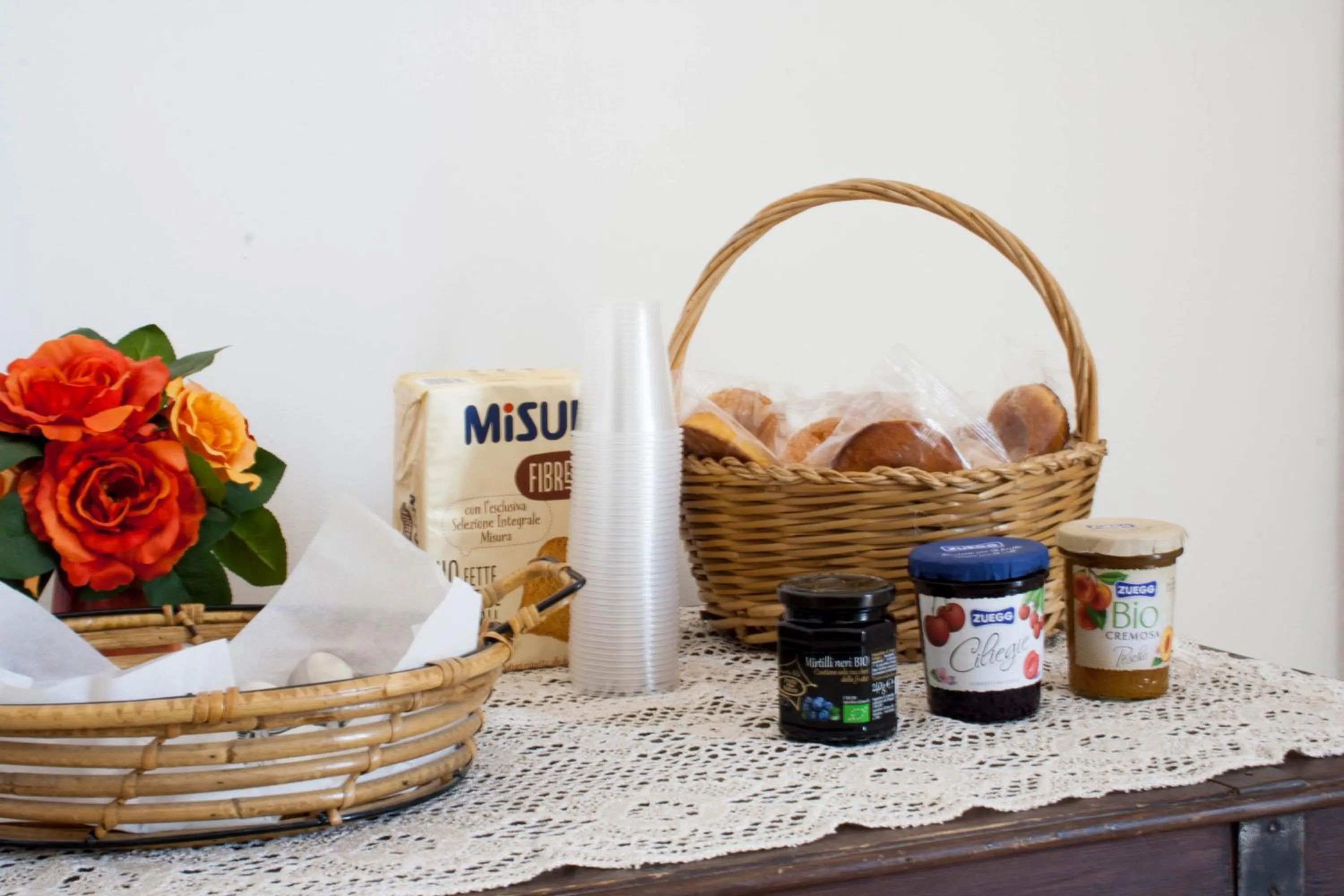 Communal lounge/ TV room in Residenza Santa Lucia B&B