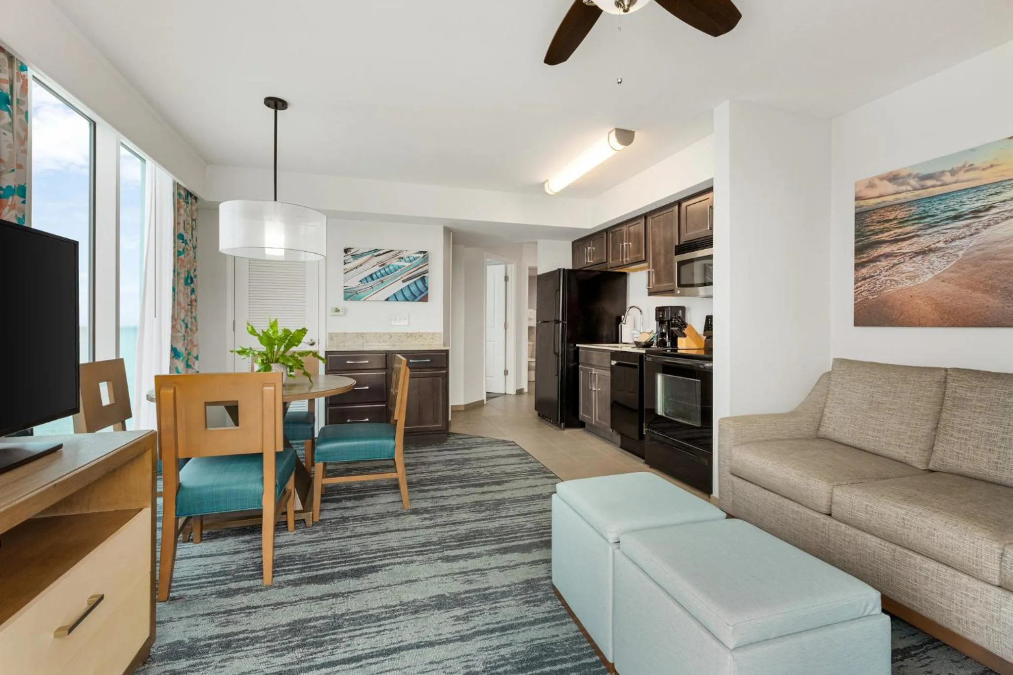 Living room in Club Wyndham Towers on the Grove