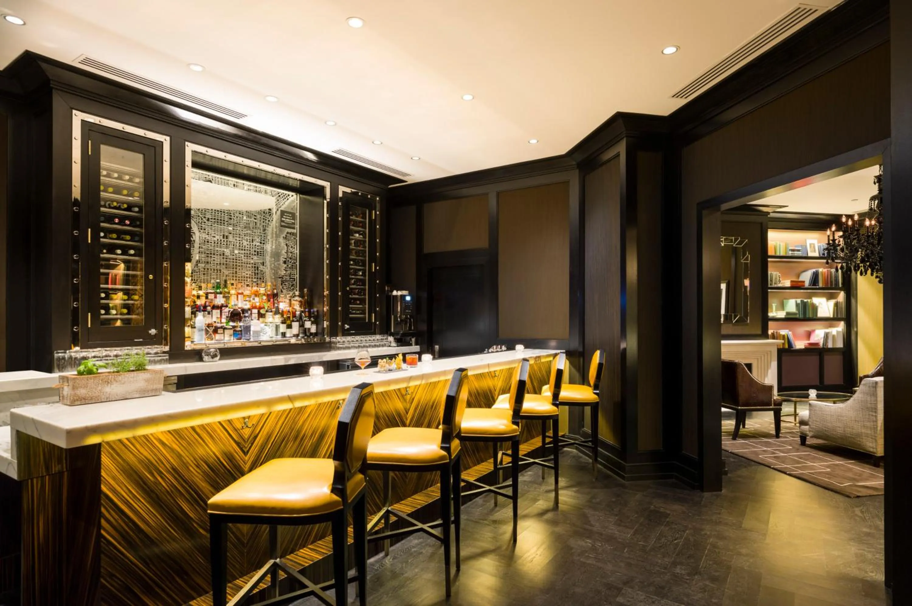 Lounge or bar in The Rittenhouse Hotel