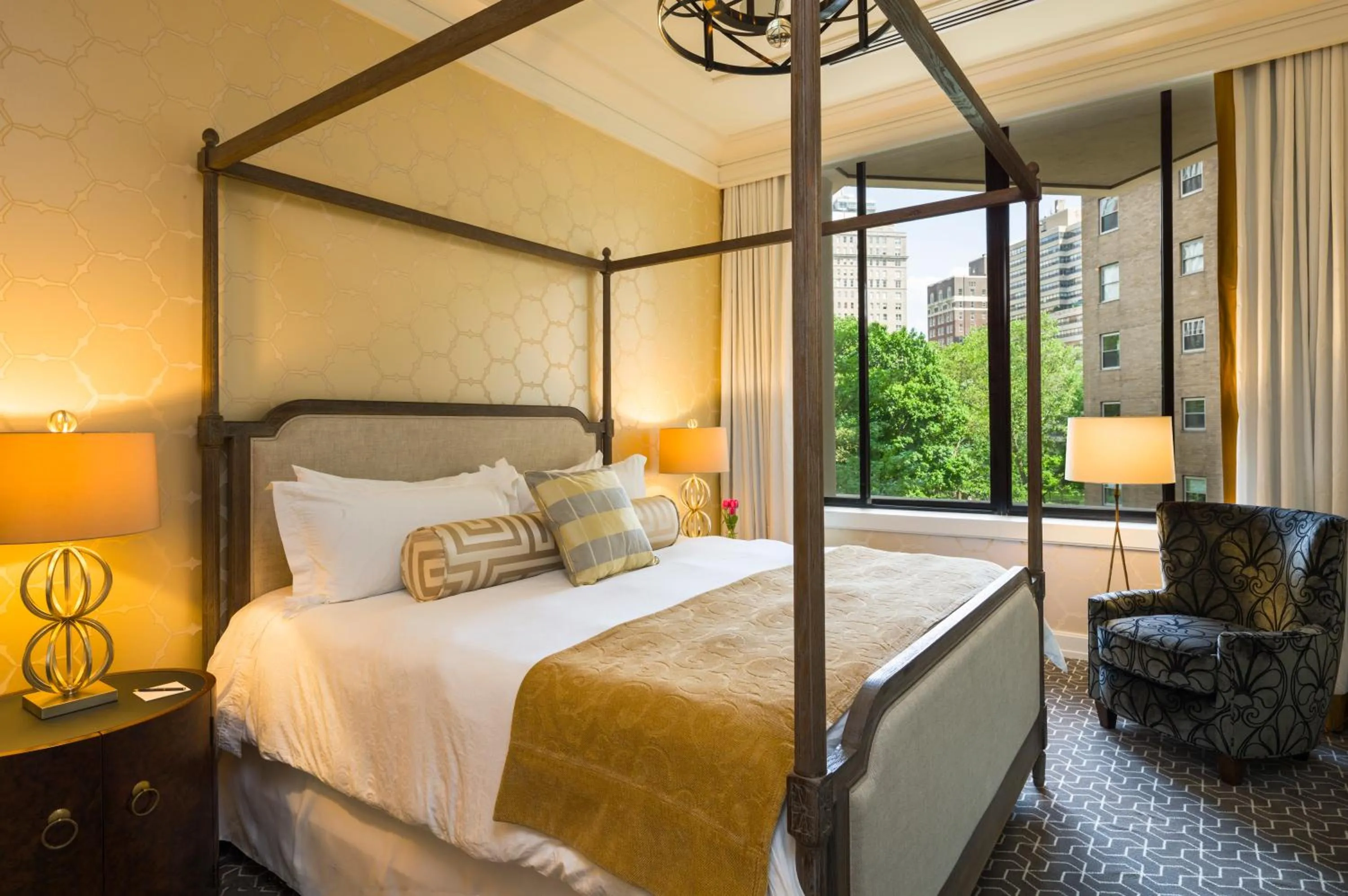 Bedroom, Bed in The Rittenhouse Hotel