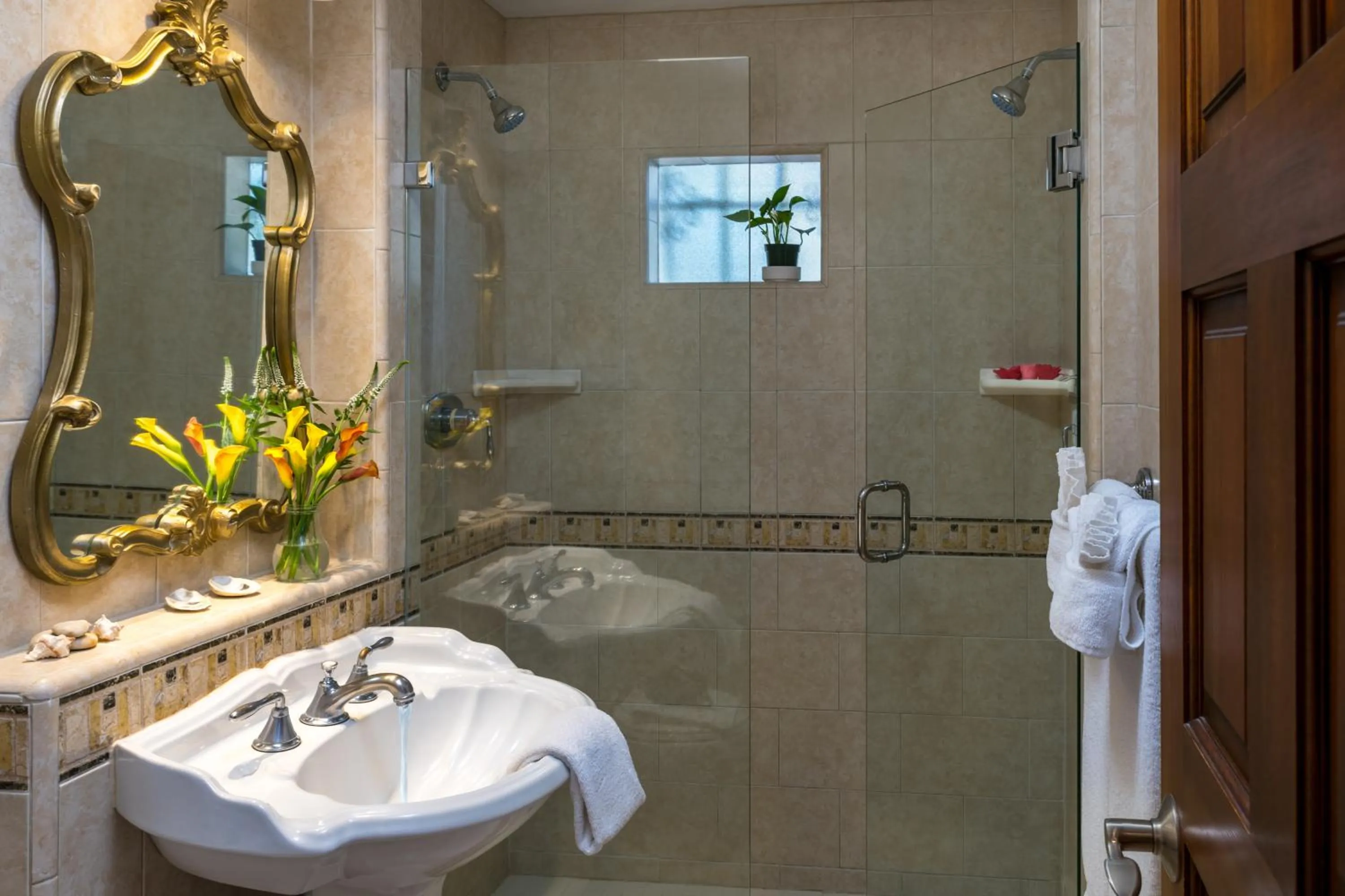 Shower in The Eagle Inn