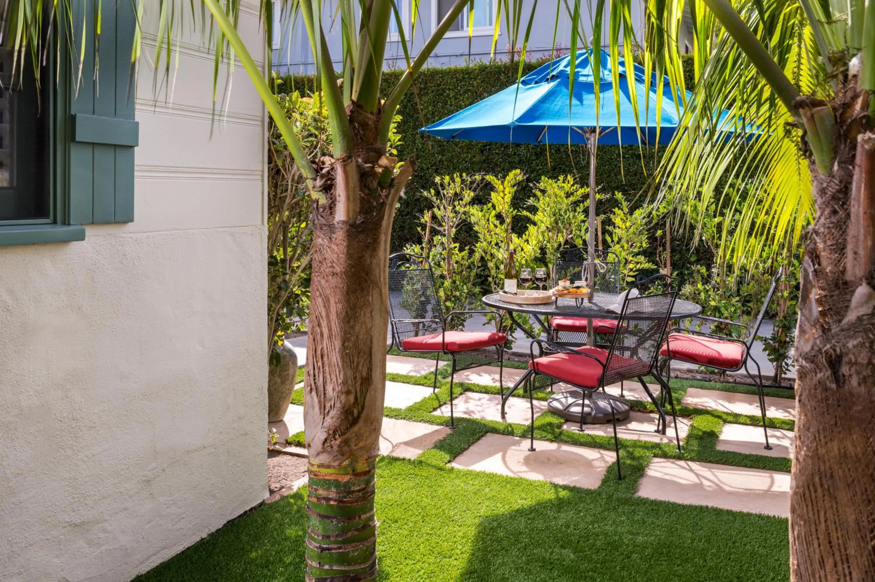 Patio in The Eagle Inn