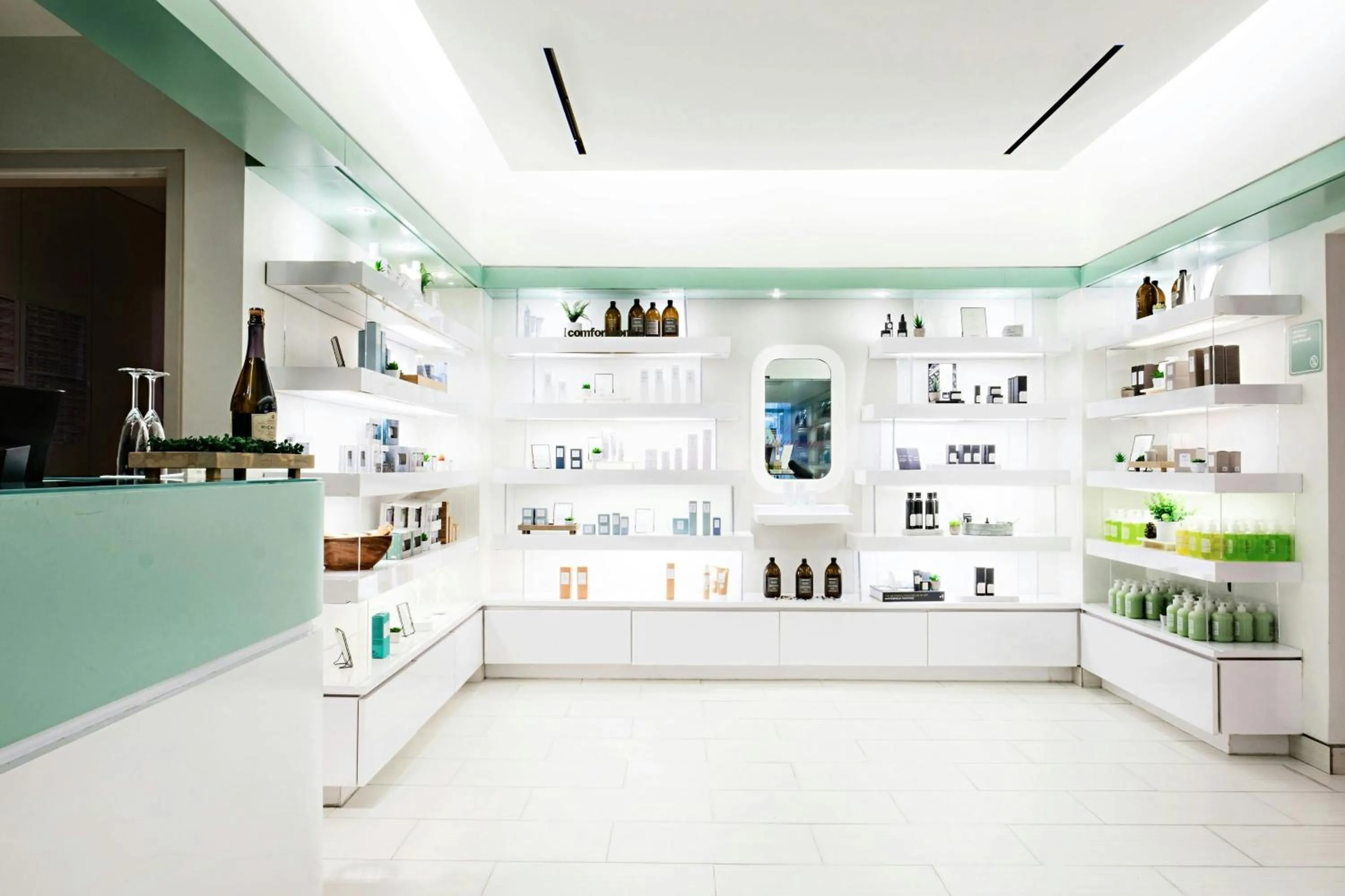 Spa and wellness centre/facilities in W Atlanta Downtown