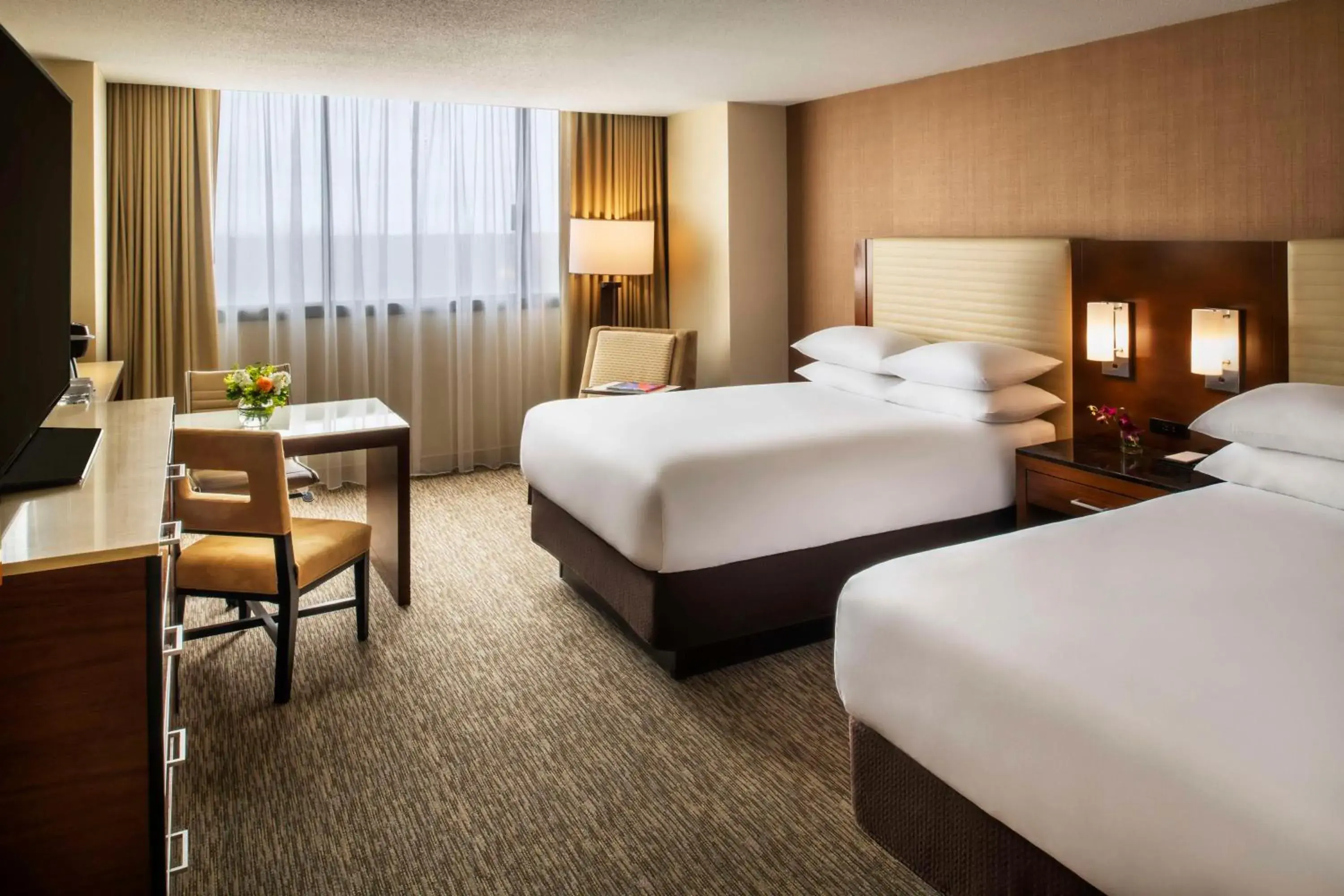 Bedroom, Bed in Hyatt Regency O'Hare Chicago Bedroom, Bed in Hyatt Regency O'Hare Chicago