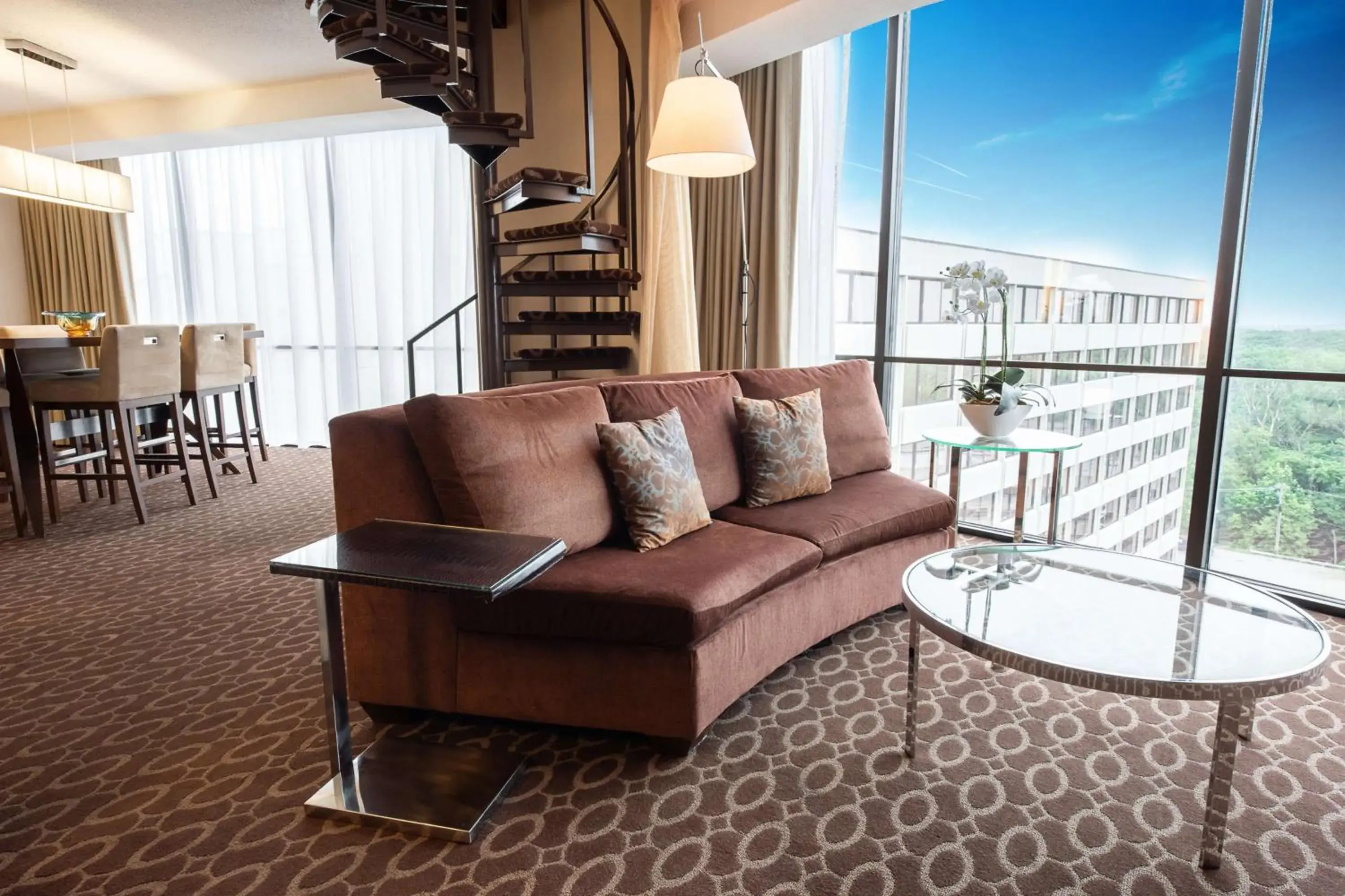 Photo of the whole room in Hyatt Regency O'Hare Chicago Photo of the whole room in Hyatt Regency O'Hare Chicago