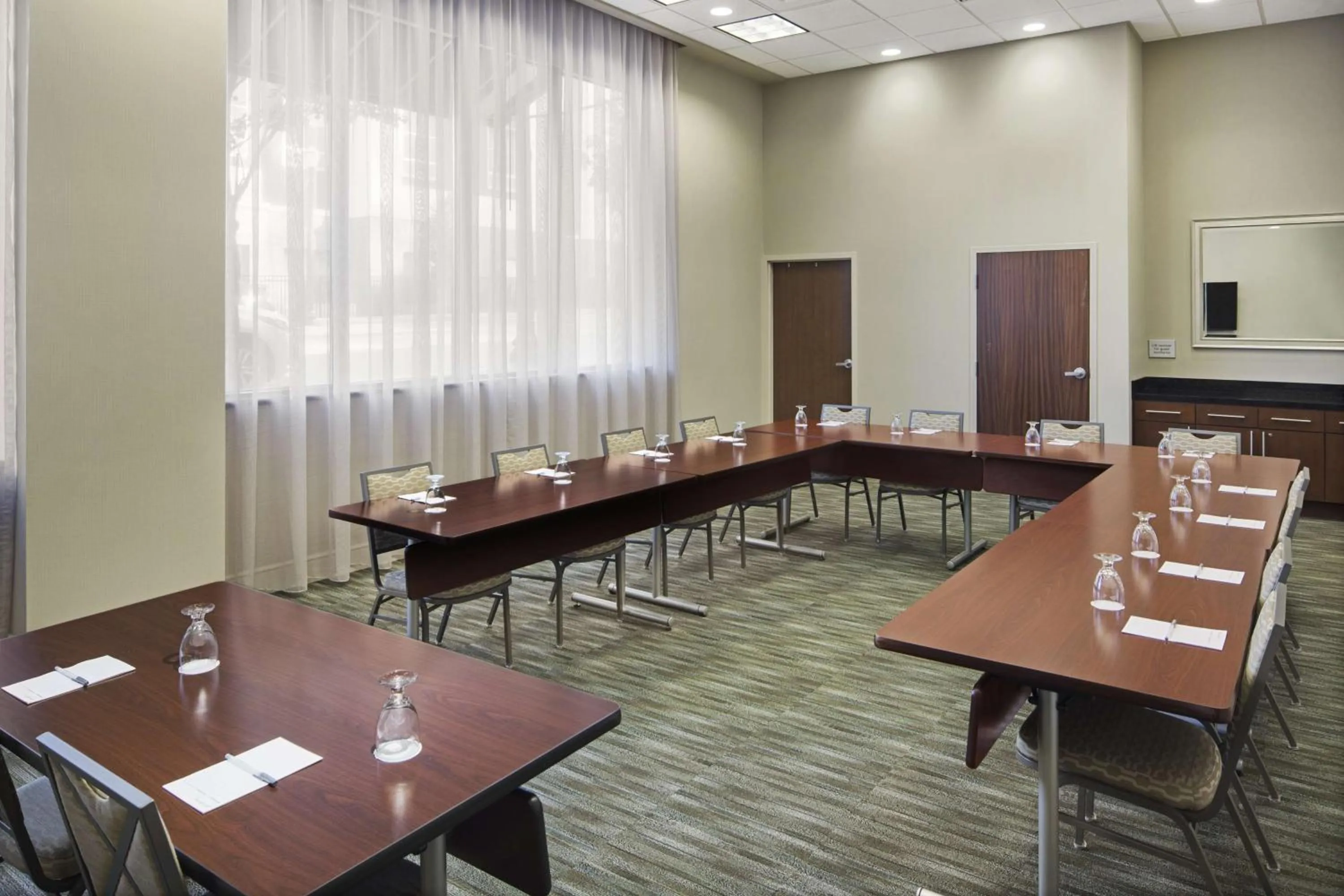Meeting/conference room in Hampton Inn & Suites Little Rock-Downtown