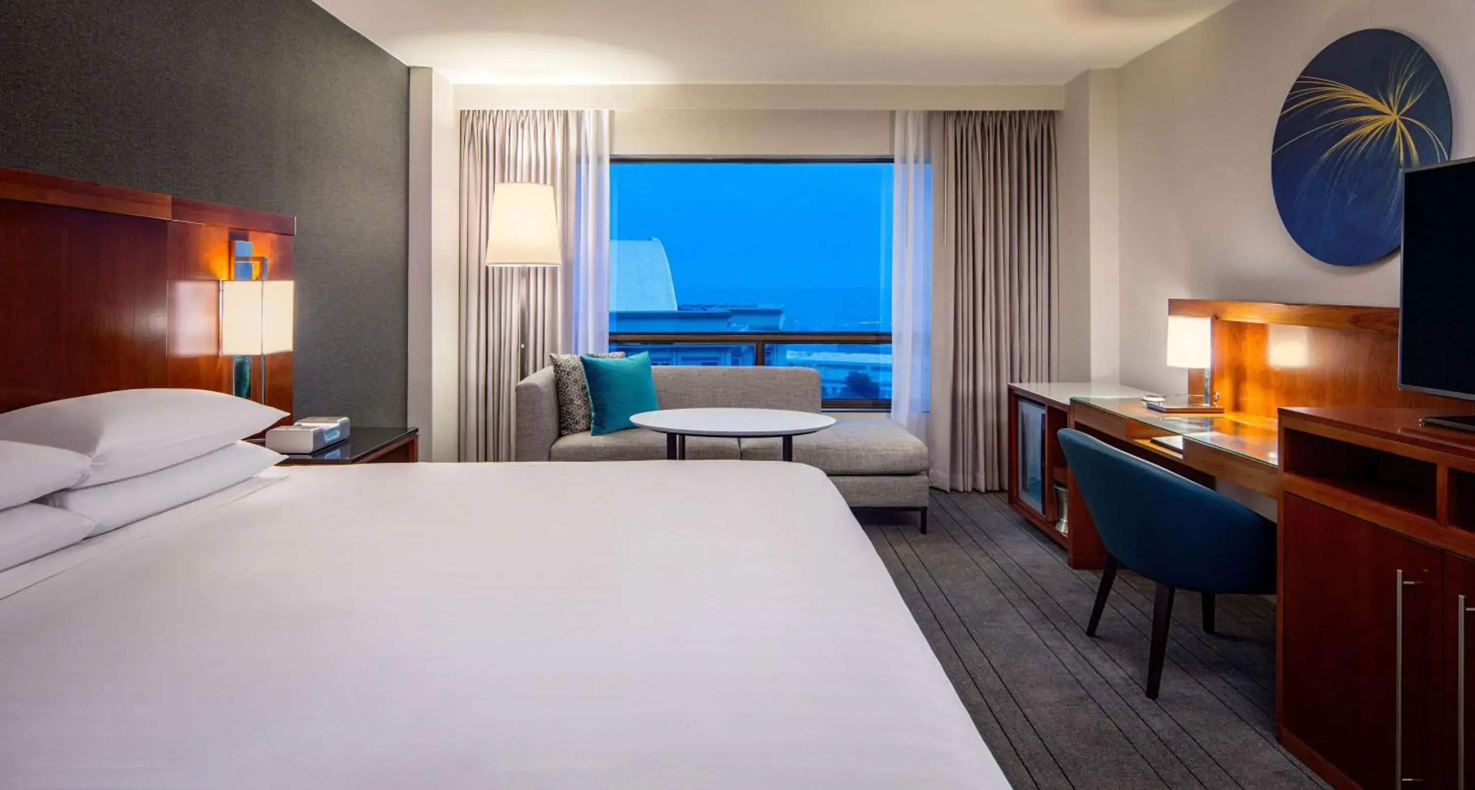 Bedroom, Bed in Hyatt Regency Crystal City at Reagan National Airport Bedroom, Bed in Hyatt Regency Crystal City at Reagan National Airport