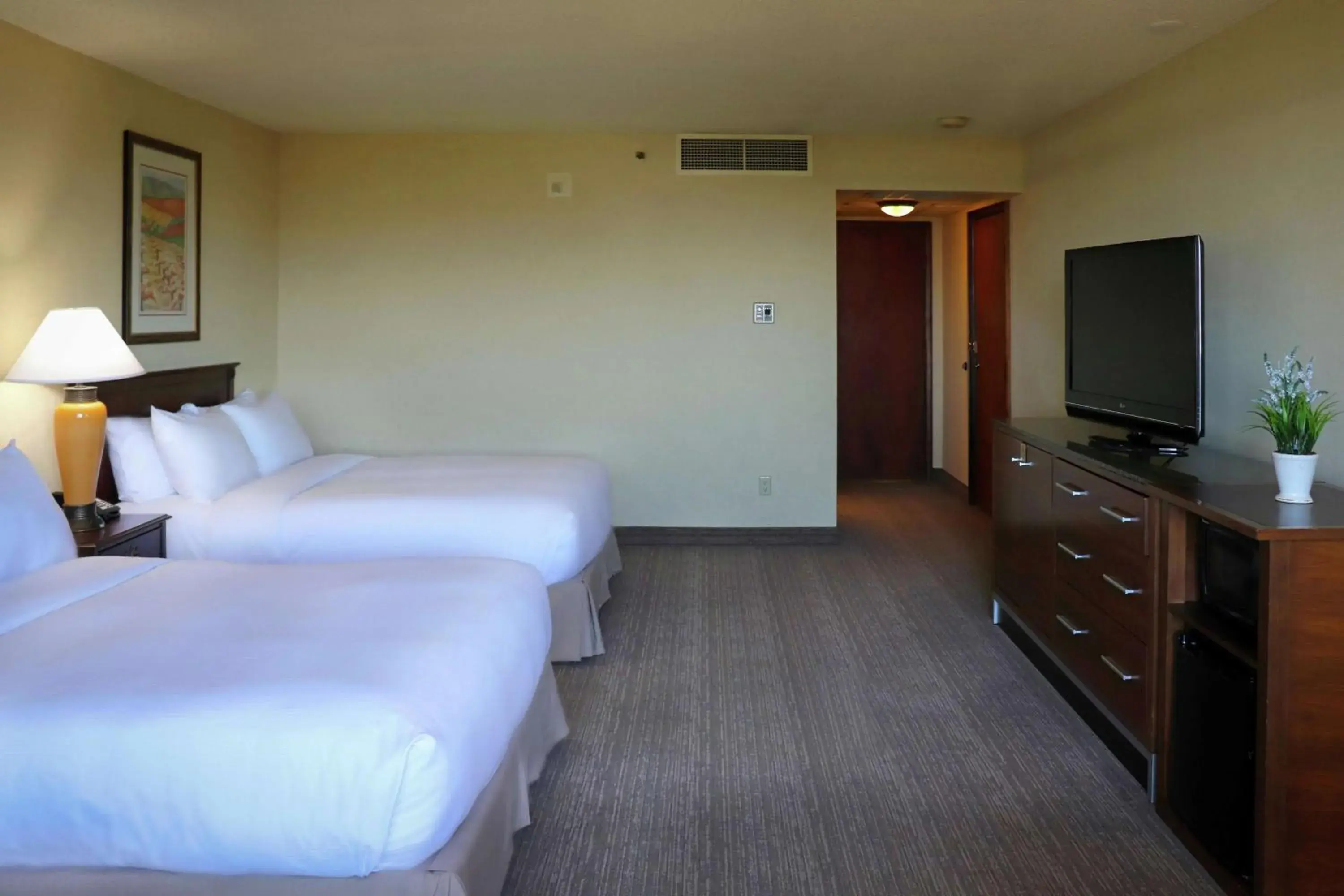 Queen Room with Two Queen Beds and Balcony - Mobility Accessible in DoubleTree by Hilton San Jose Queen Room with Two Queen Beds and Balcony - Mobility Accessible in DoubleTree by Hilton San Jose