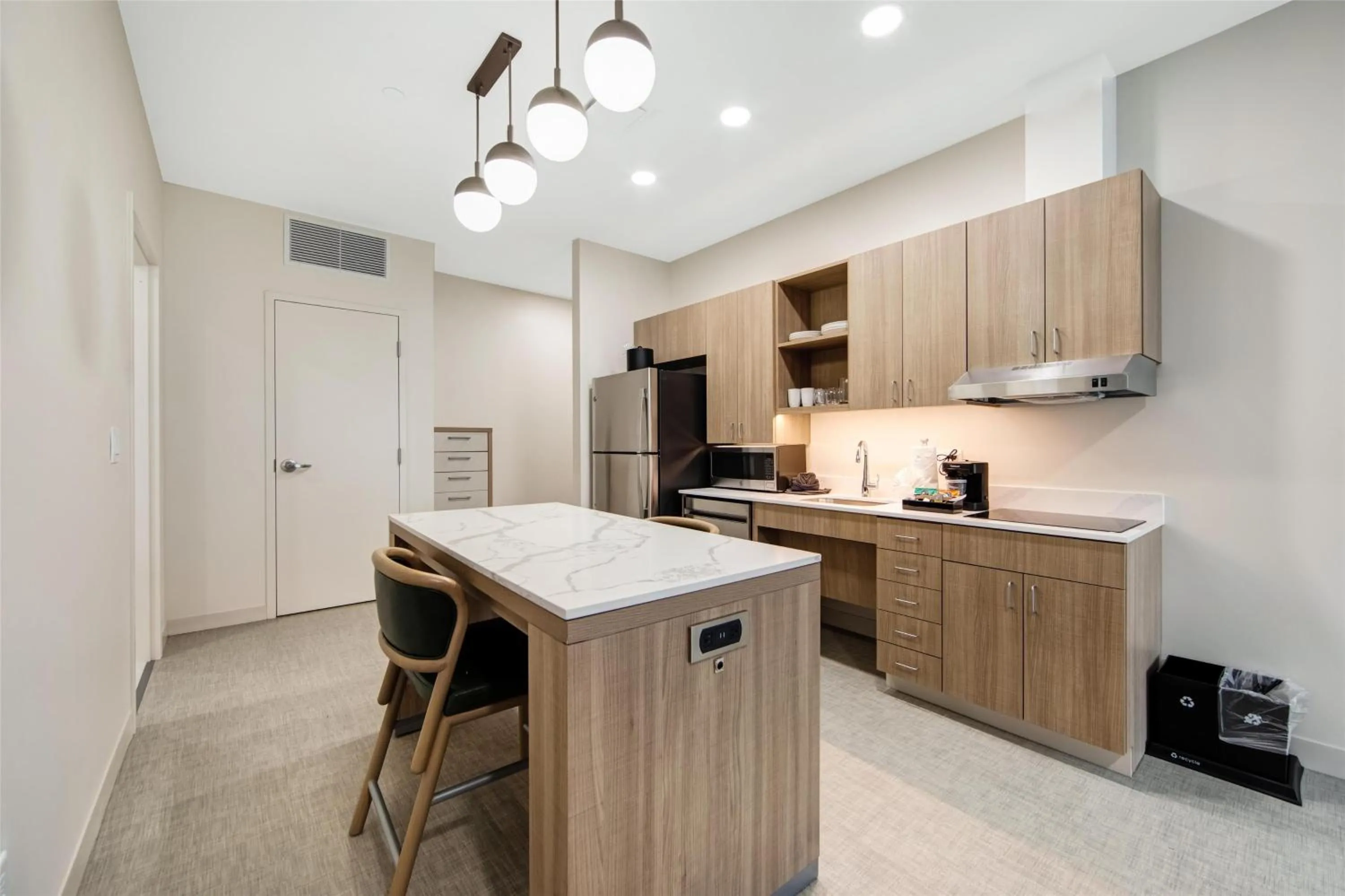 Kitchen or kitchenette in Homewood Suites by Hilton East Rutherford - Meadowlands, NJ