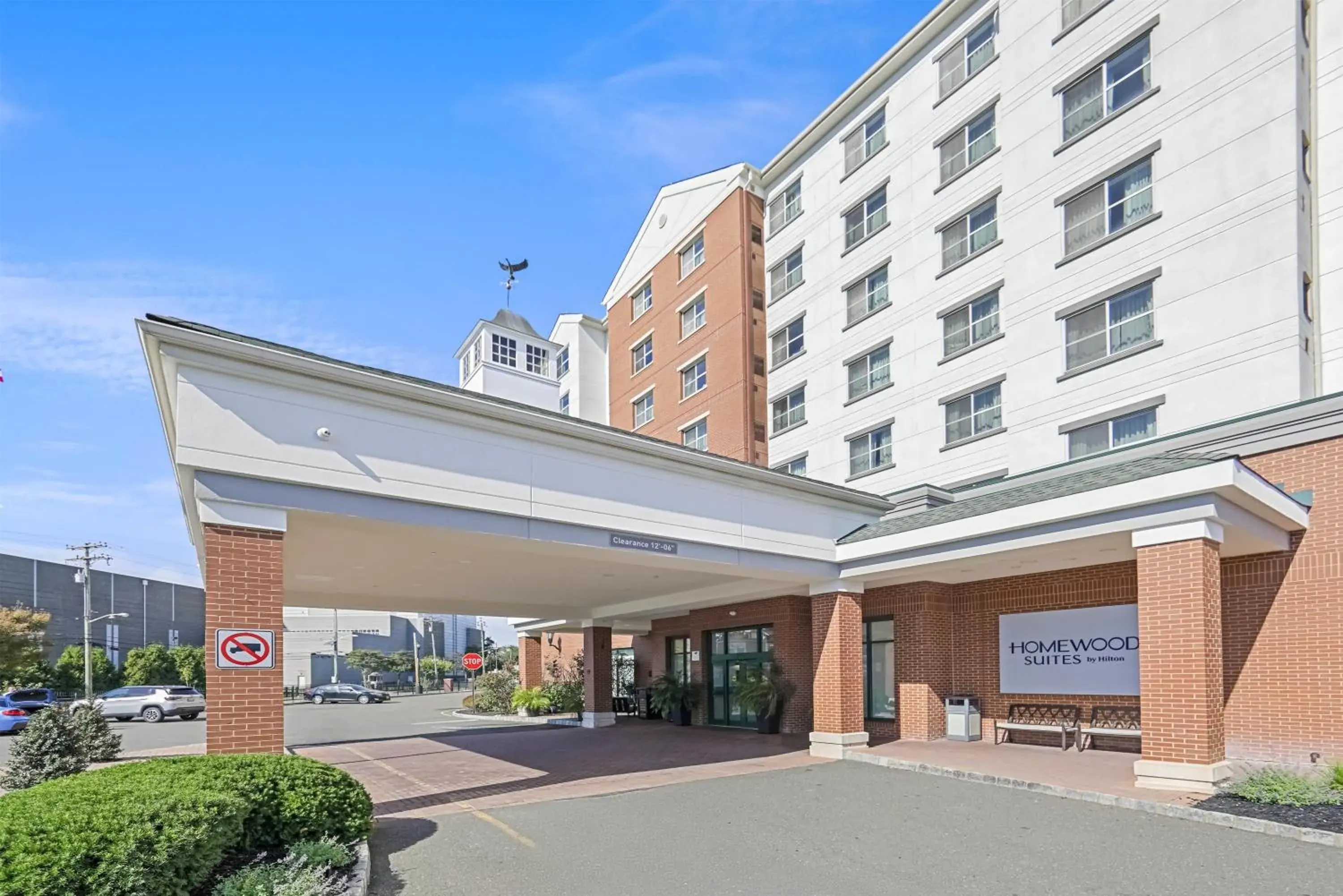 Property building in Homewood Suites by Hilton East Rutherford - Meadowlands, NJ Property building in Homewood Suites by Hilton East Rutherford - Meadowlands, NJ