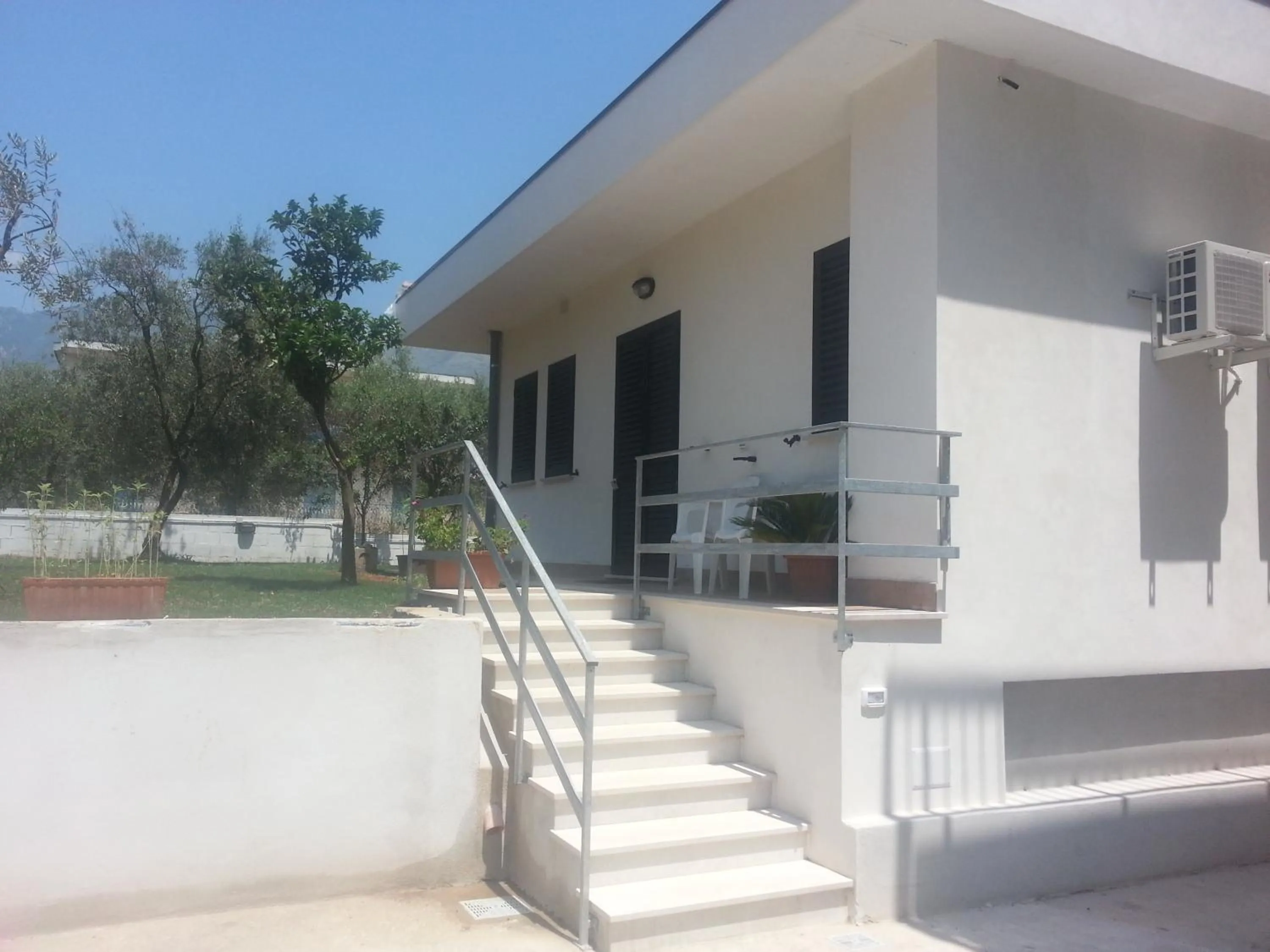 Property building in Il Girasole Formia Guesthouse rooms