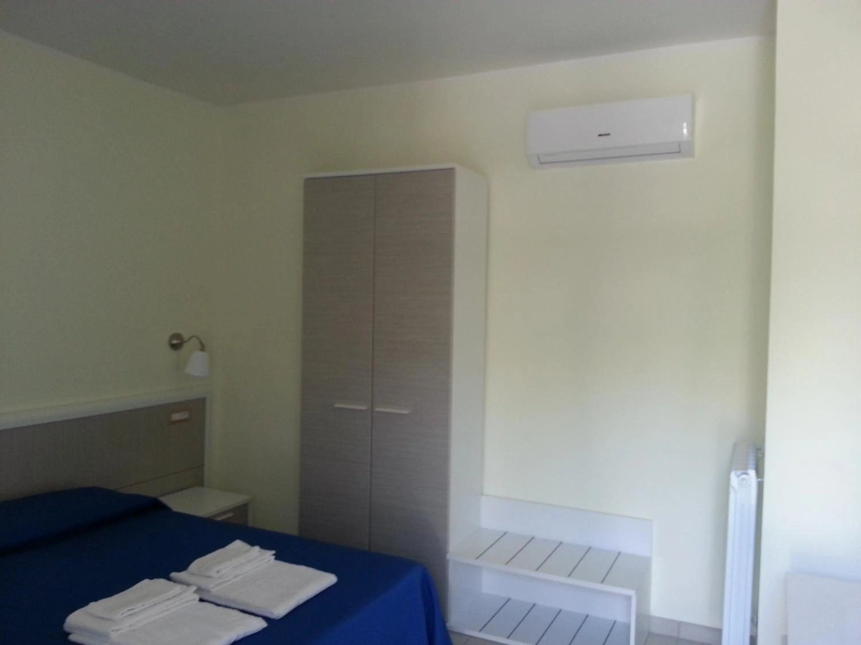 Bed in Il Girasole Formia Guesthouse rooms
