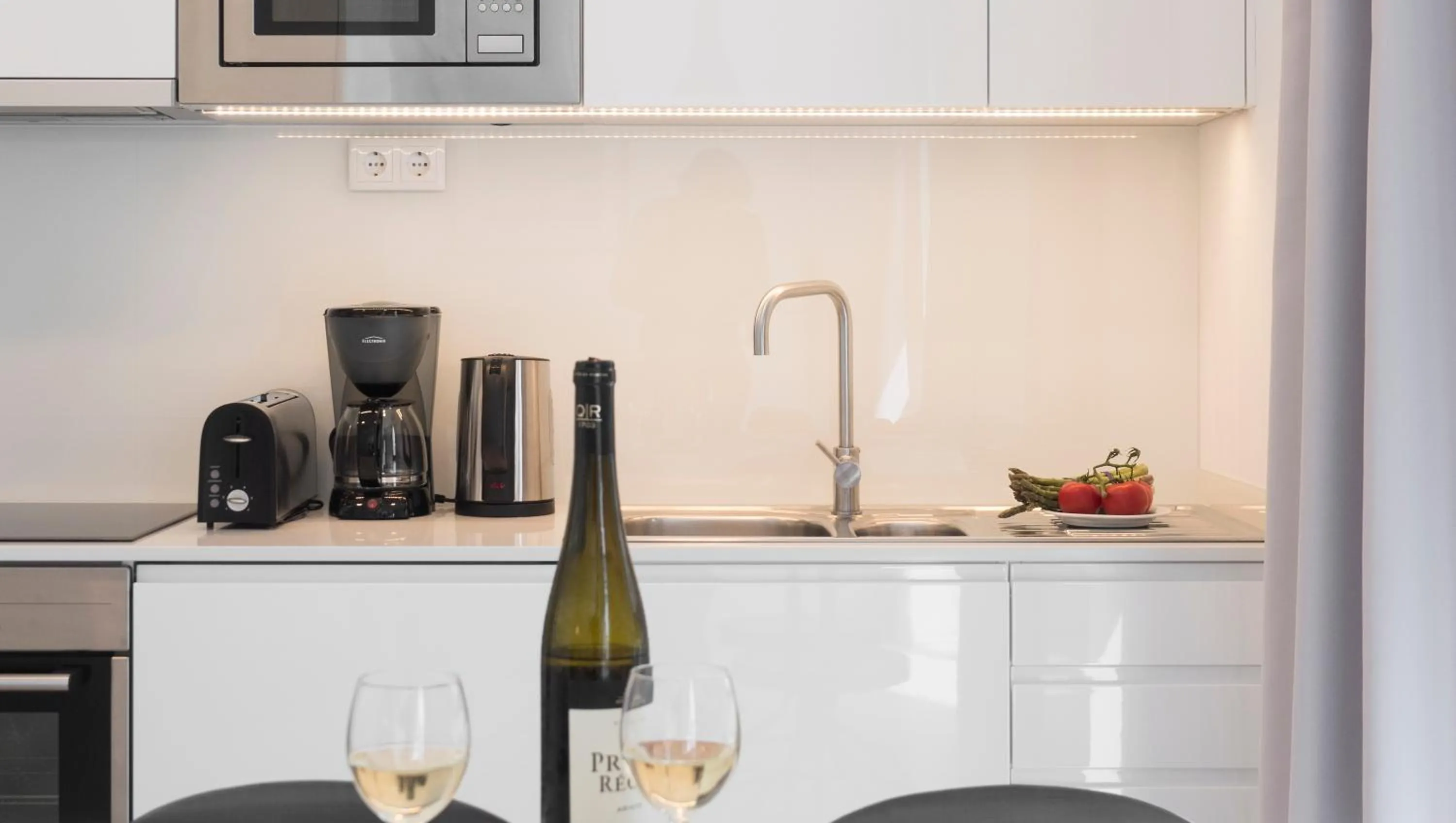 Kitchen or kitchenette in Lisbon Serviced Apartments - Parque