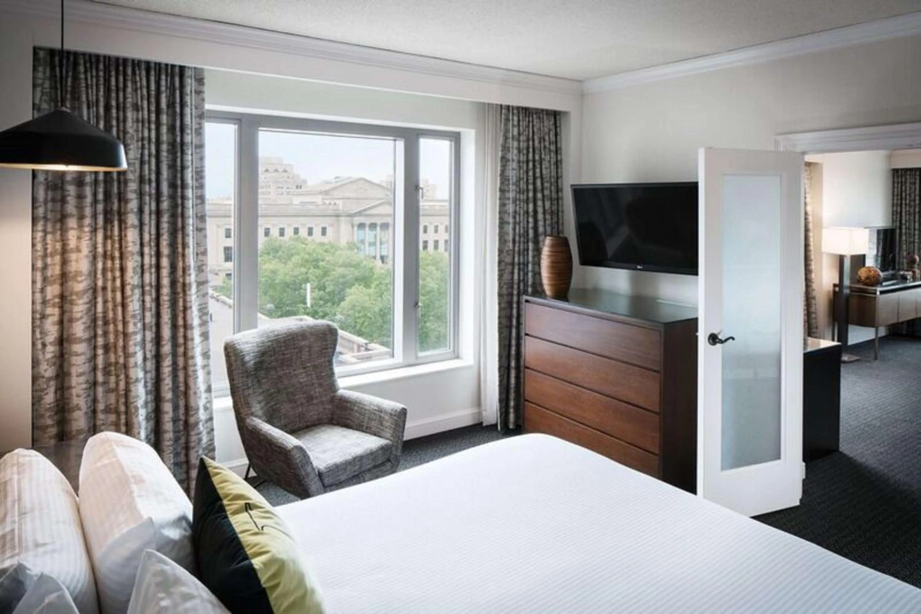 Bed in The Logan Philadelphia, Curio Collection by Hilton