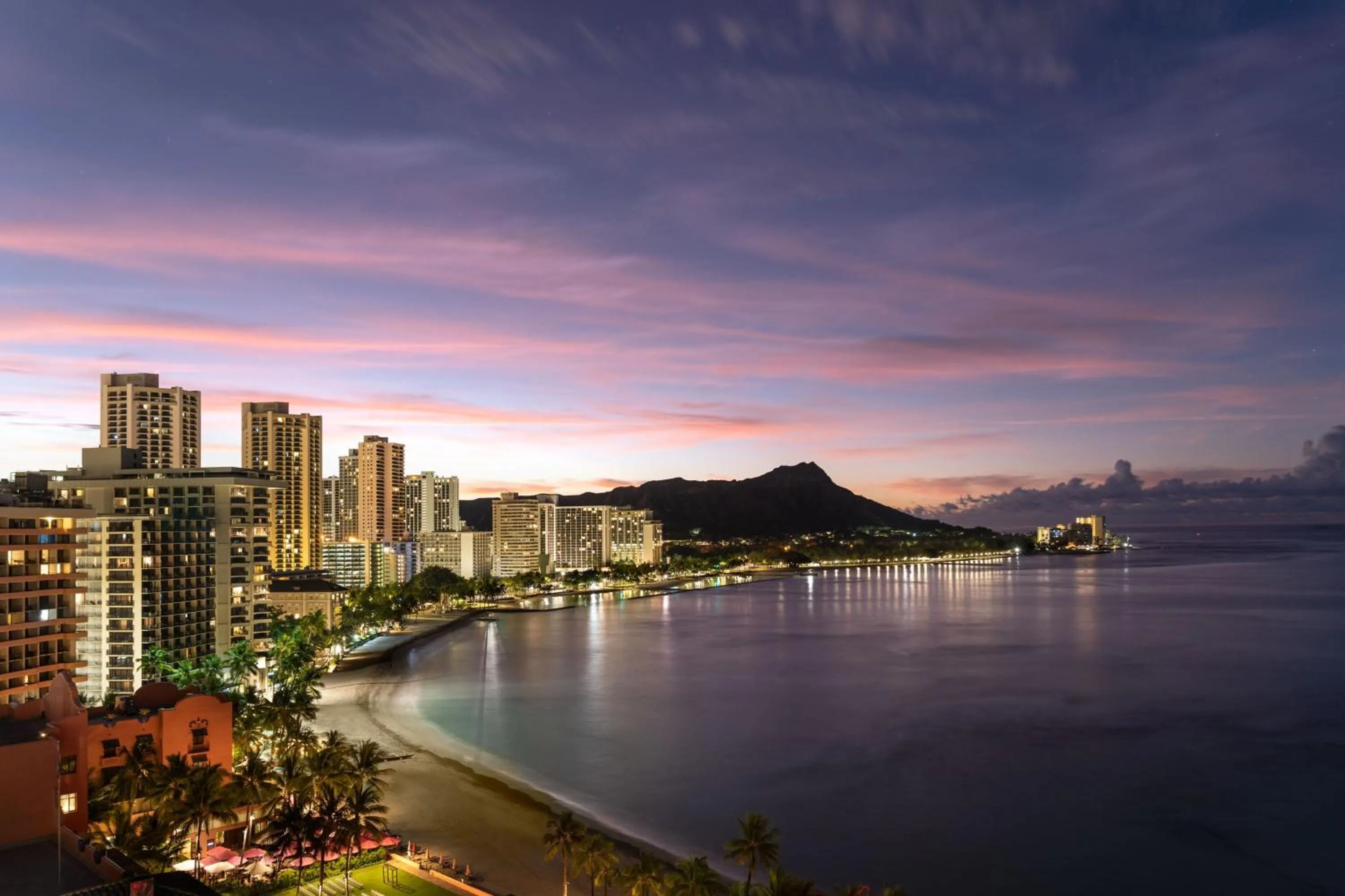 Beach in Sheraton Waikiki Beach Resort