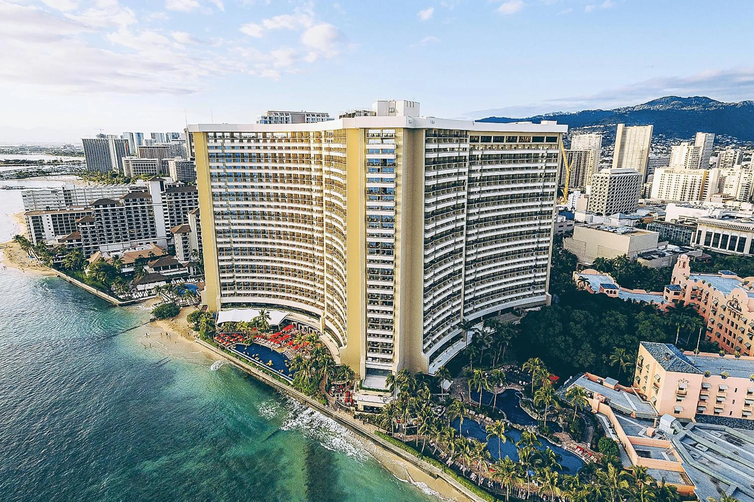 Property building in Sheraton Waikiki Beach Resort
