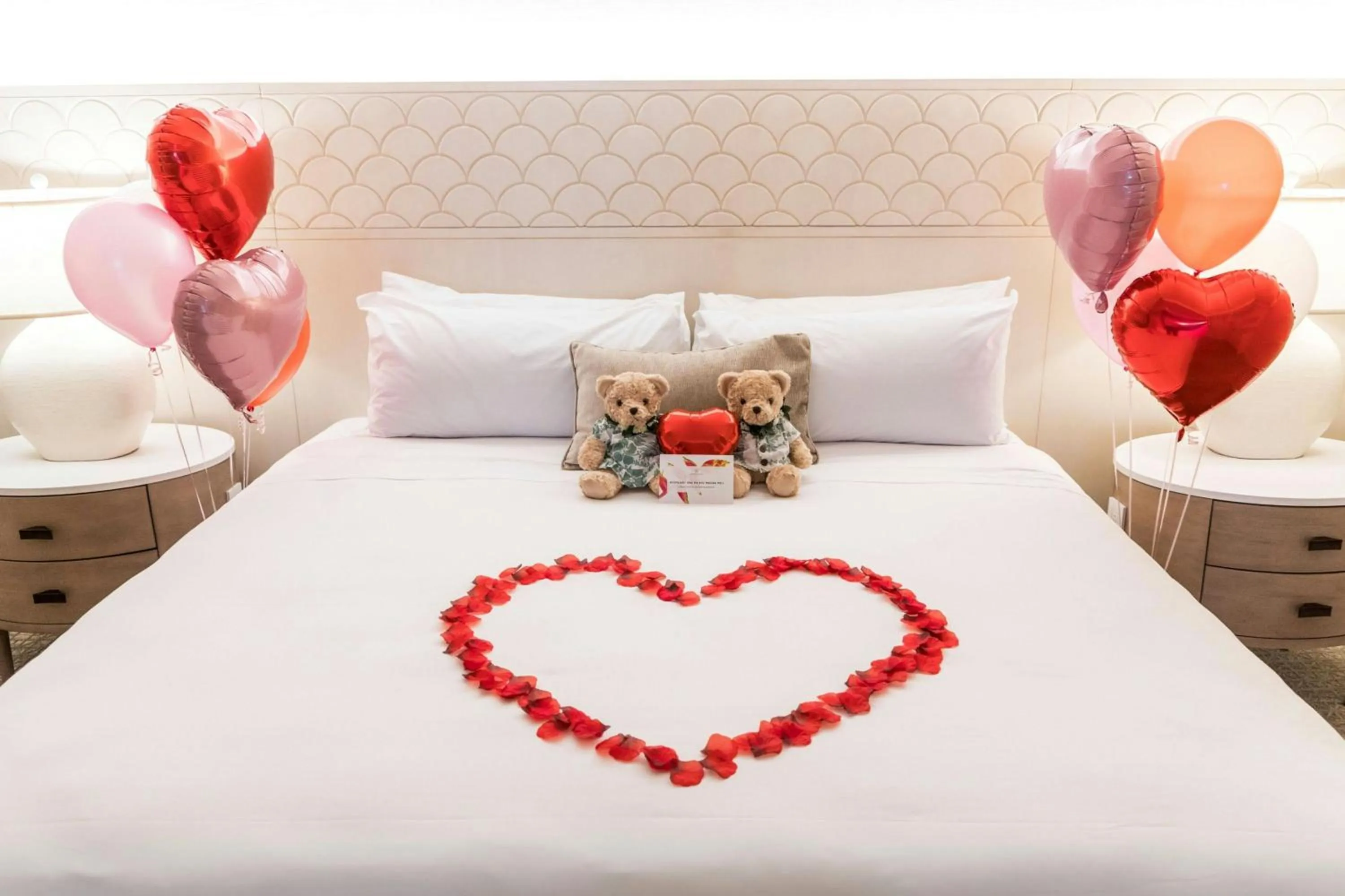 Other, Bed in Sheraton Waikiki Beach Resort