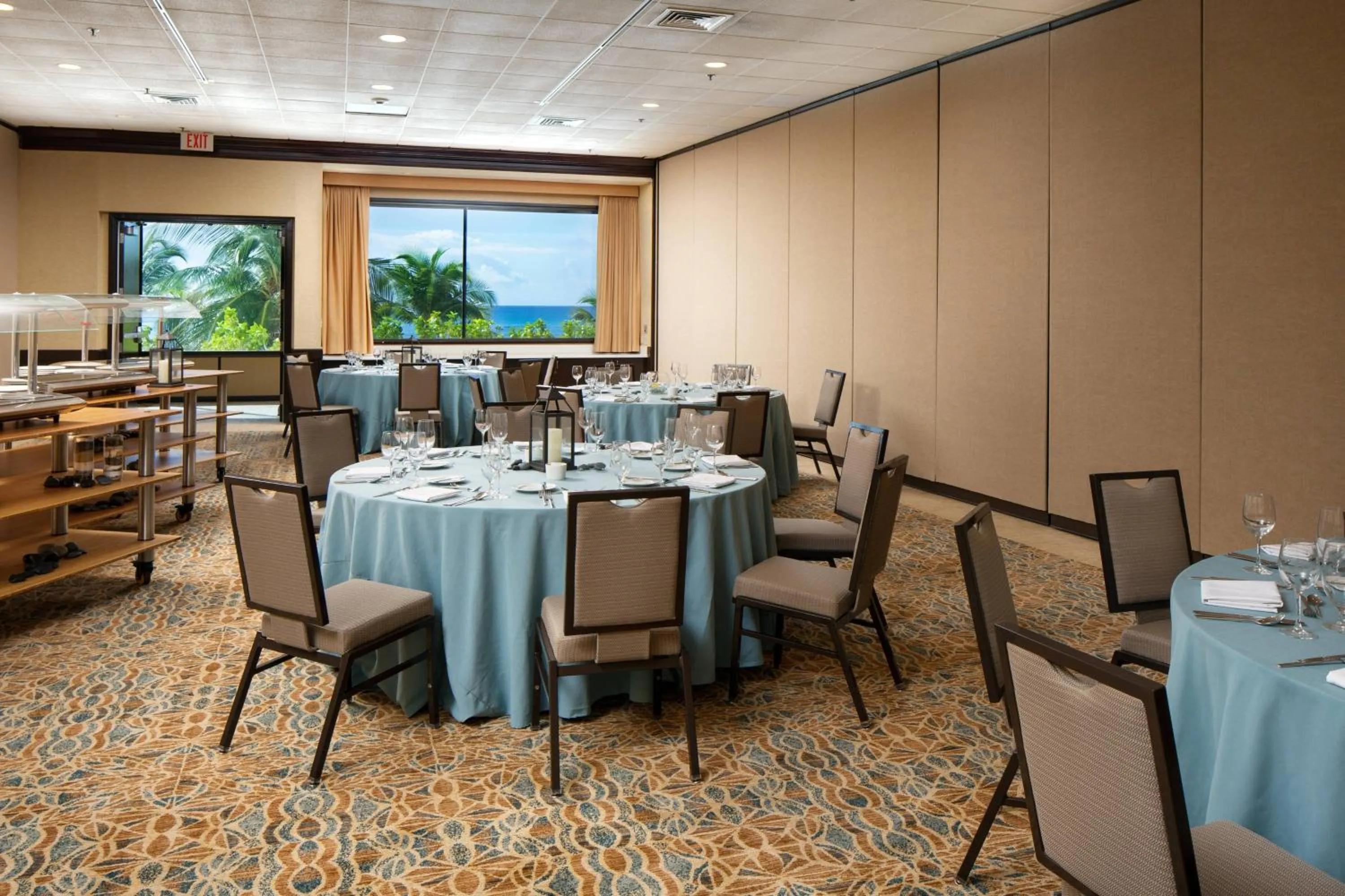 Meeting/conference room in Sheraton Waikiki Beach Resort