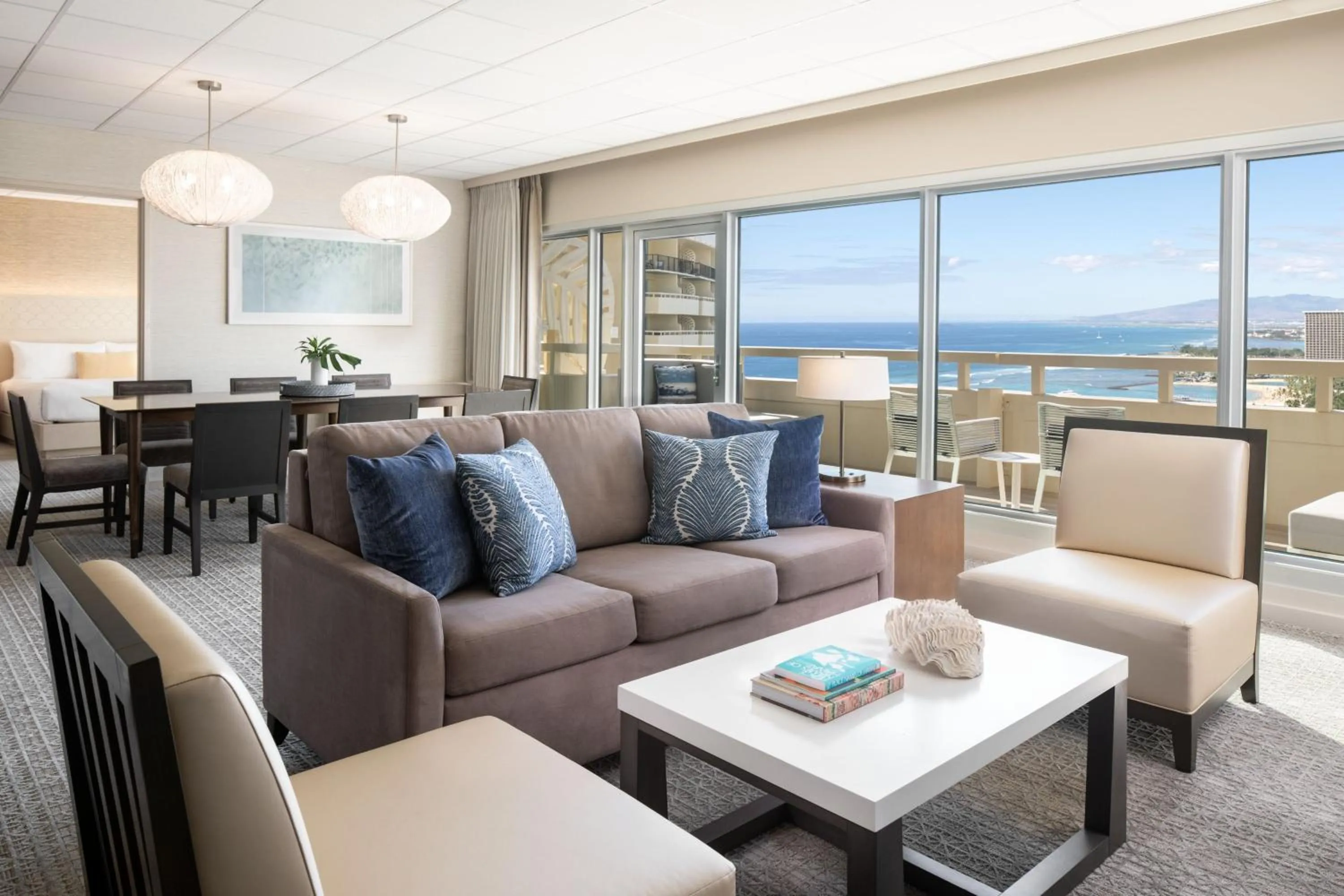 Photo of the whole room in Sheraton Waikiki Beach Resort