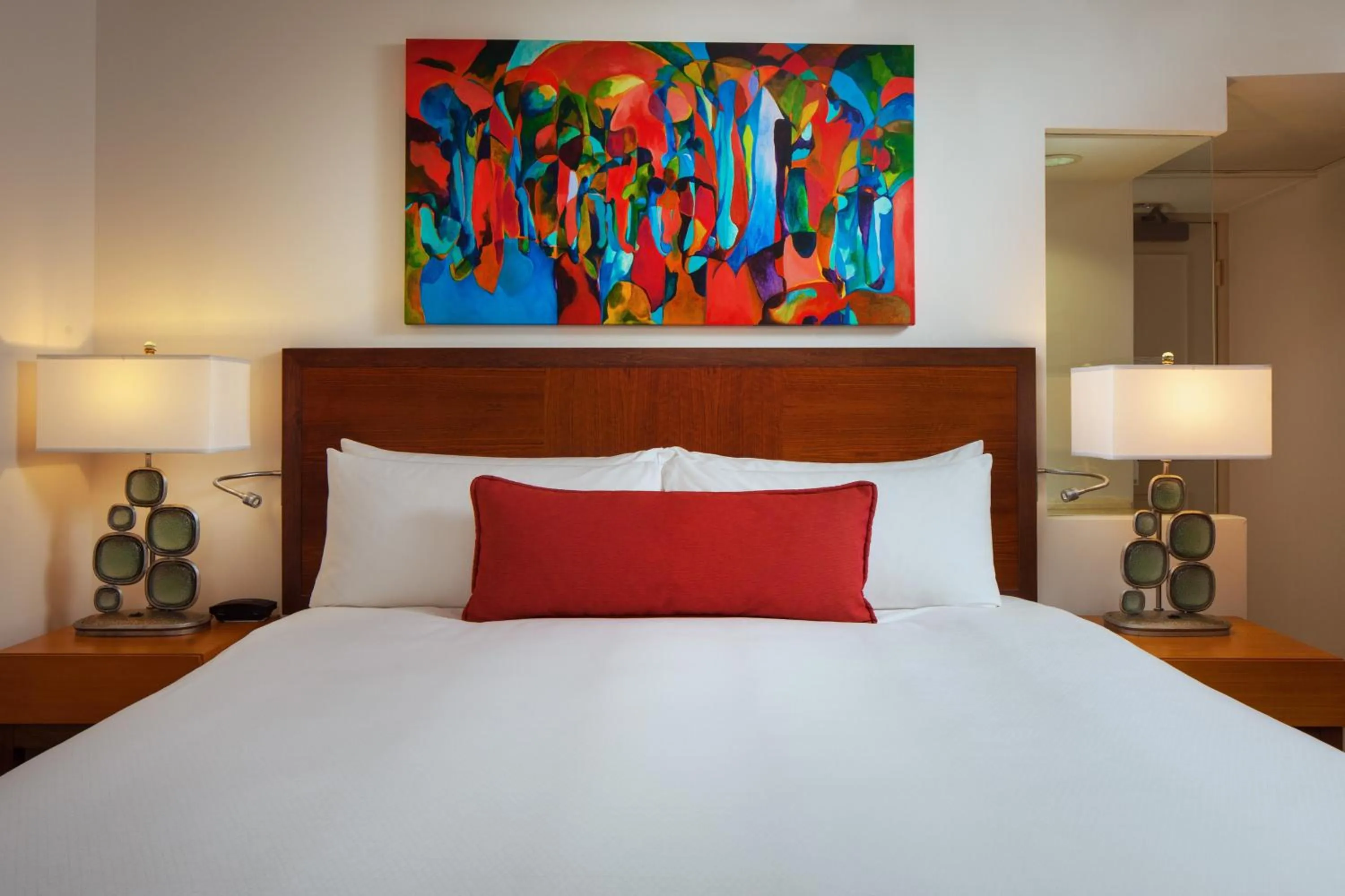 Photo of the whole room, Bed in The Royal Hawaiian, A Luxury Collection Resort, Waikiki