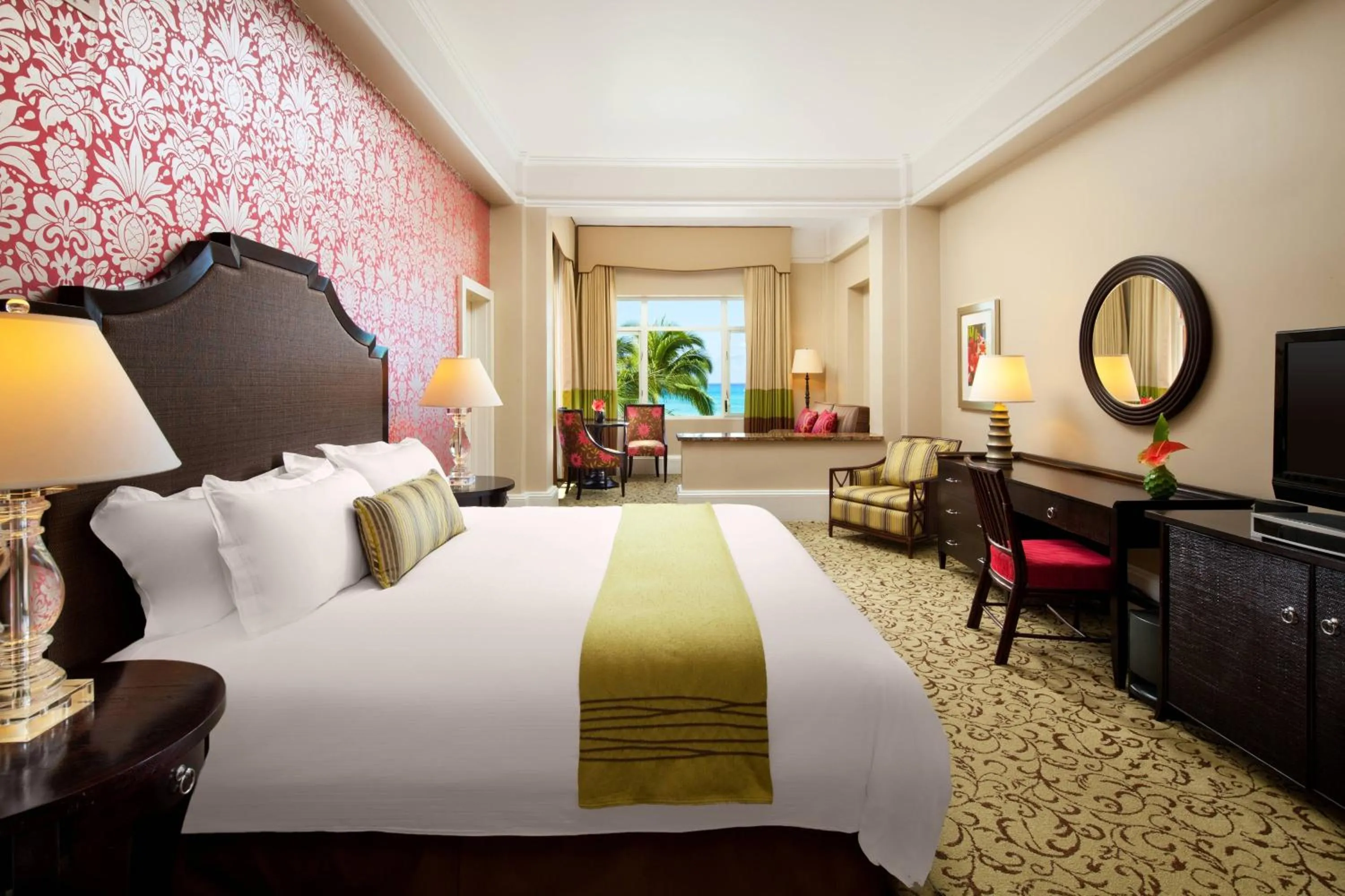 Photo of the whole room, Bed in The Royal Hawaiian, A Luxury Collection Resort, Waikiki