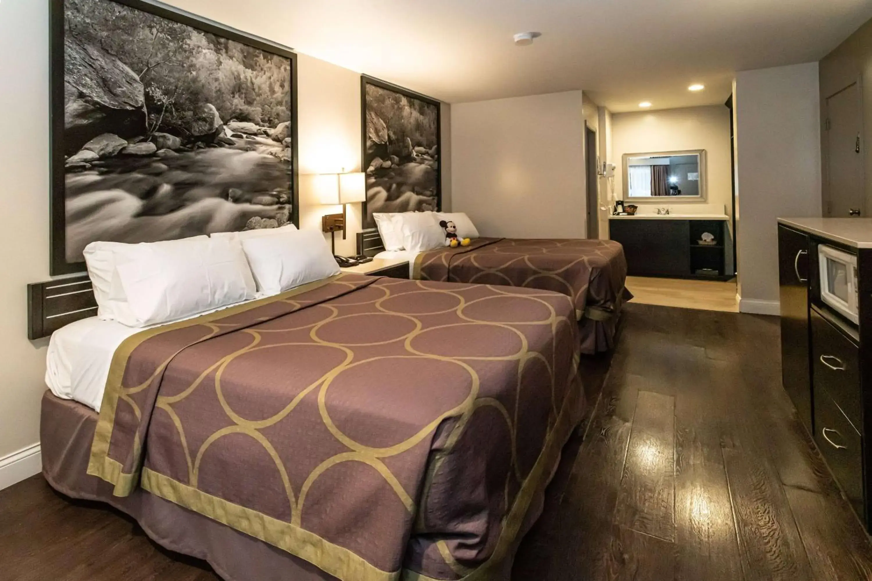 Photo of the whole room, Bed in Super 8 by Wyndham Anaheim/Disneyland Drive Photo of the whole room, Bed in Super 8 by Wyndham Anaheim/Disneyland Drive