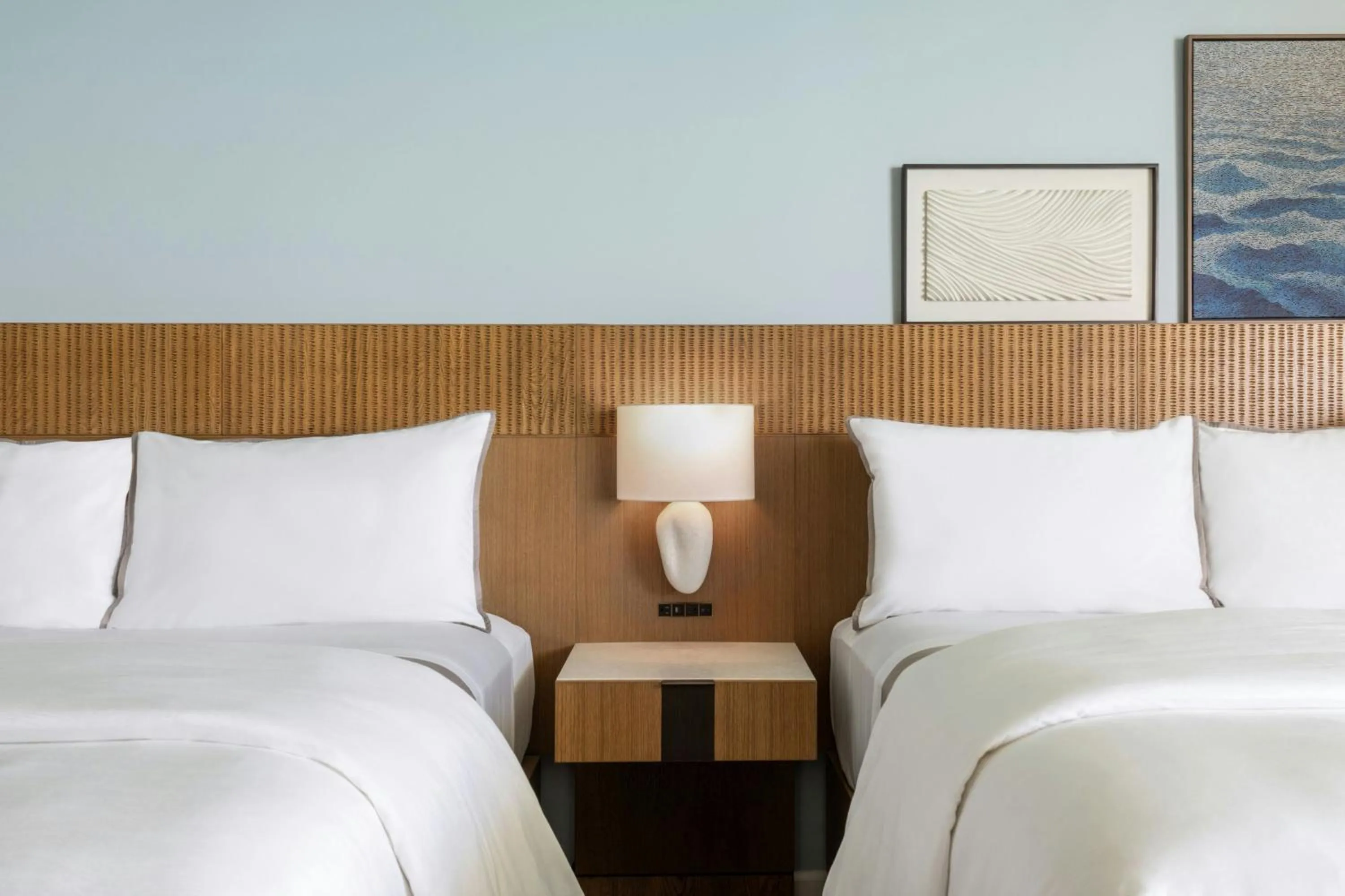 Photo of the whole room, Bed in Moana Surfrider, A Westin Resort & Spa, Waikiki Beach