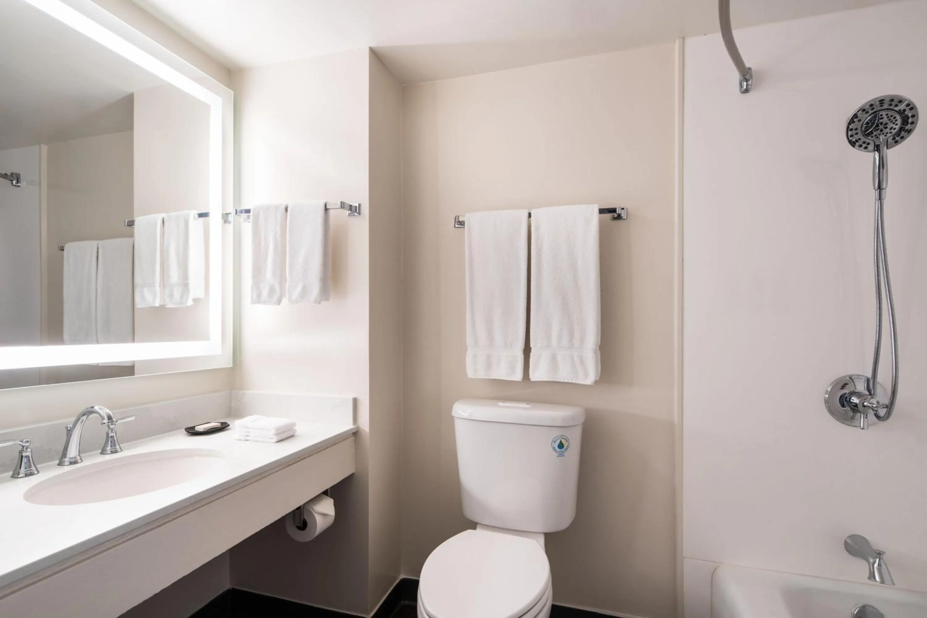 Bathroom in Sheraton Princess Kaiulani Waikiki Beach