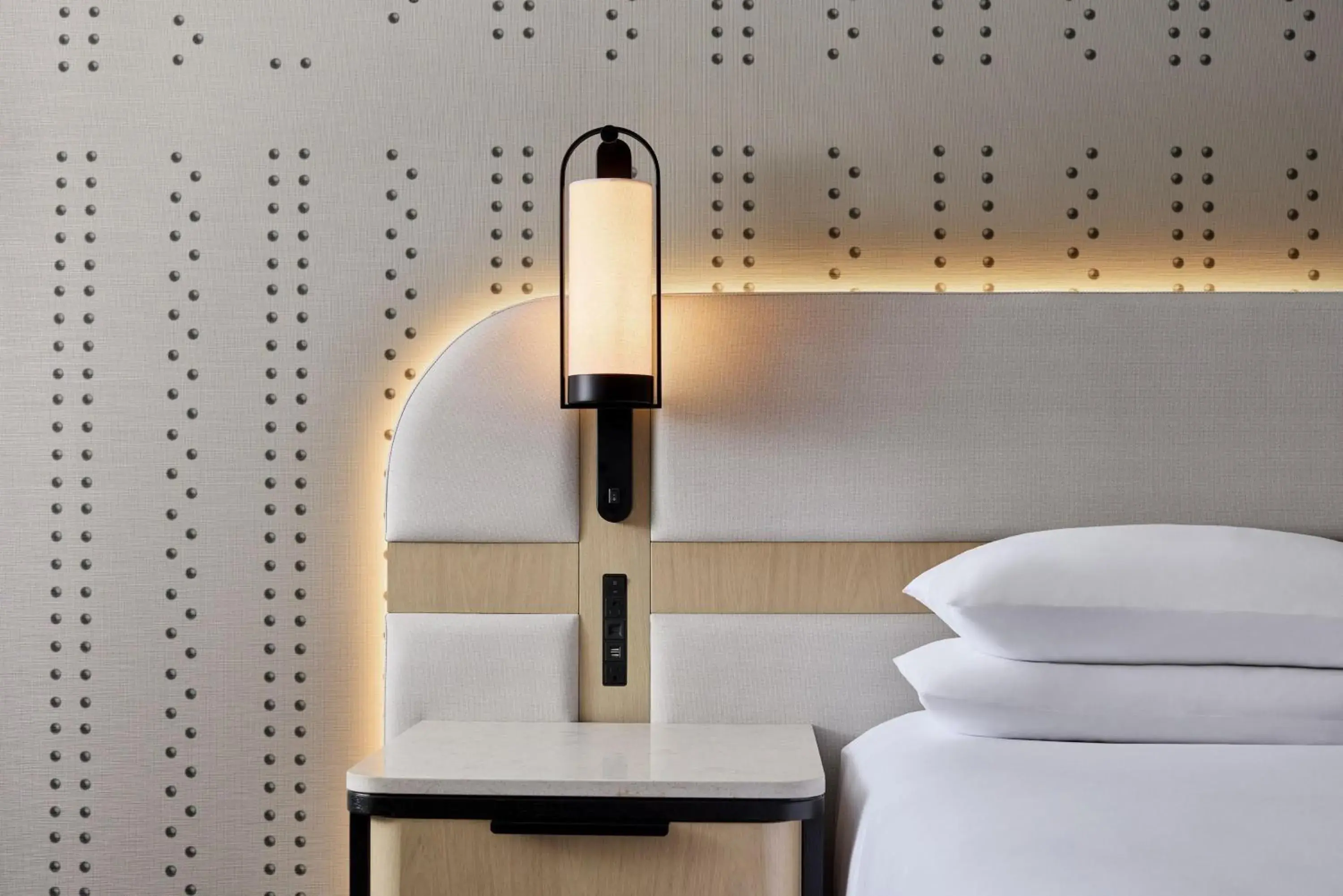 Bedroom, Bed in Hyatt Regency Washington on Capitol Hill Bedroom, Bed in Hyatt Regency Washington on Capitol Hill