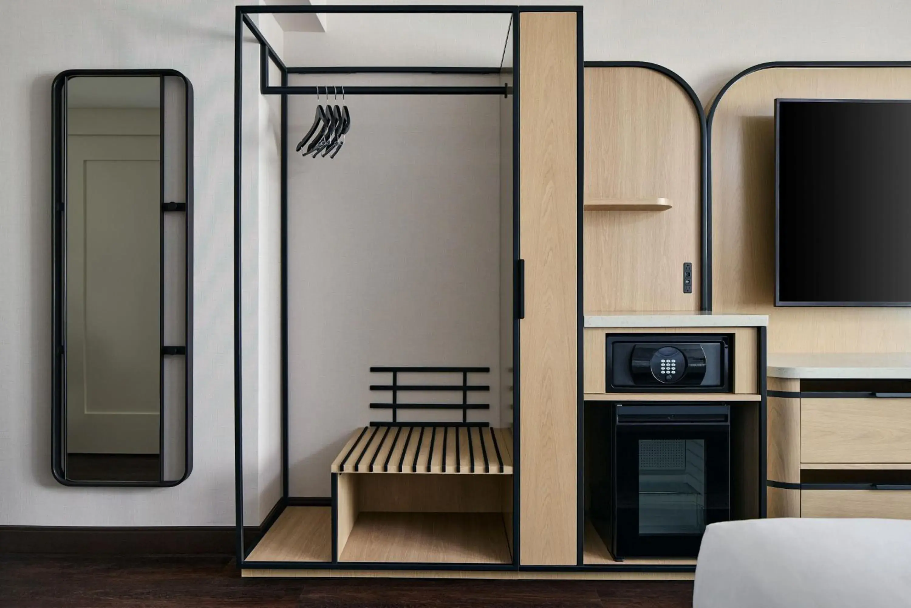 safe, Bed in Hyatt Regency Washington on Capitol Hill safe, Bed in Hyatt Regency Washington on Capitol Hill