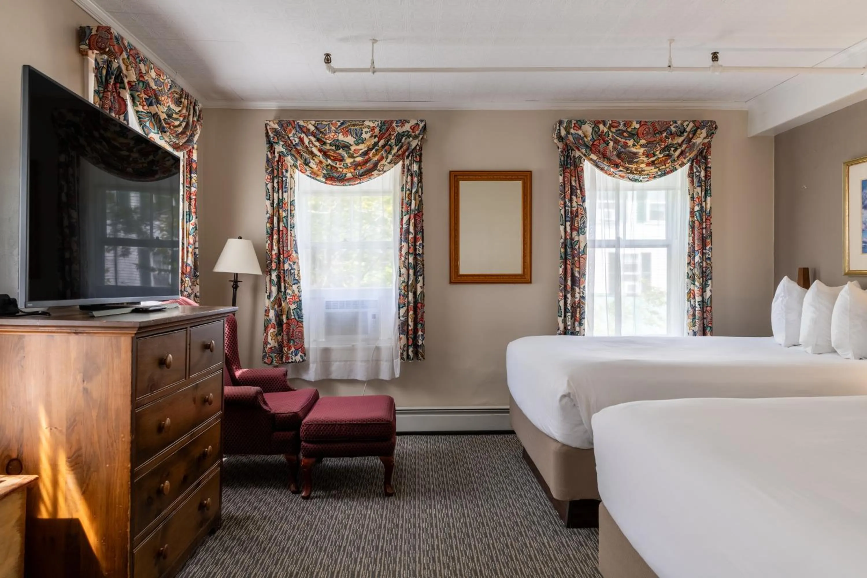 Bedroom, Bed in Eagle Mountain House and Golf Club