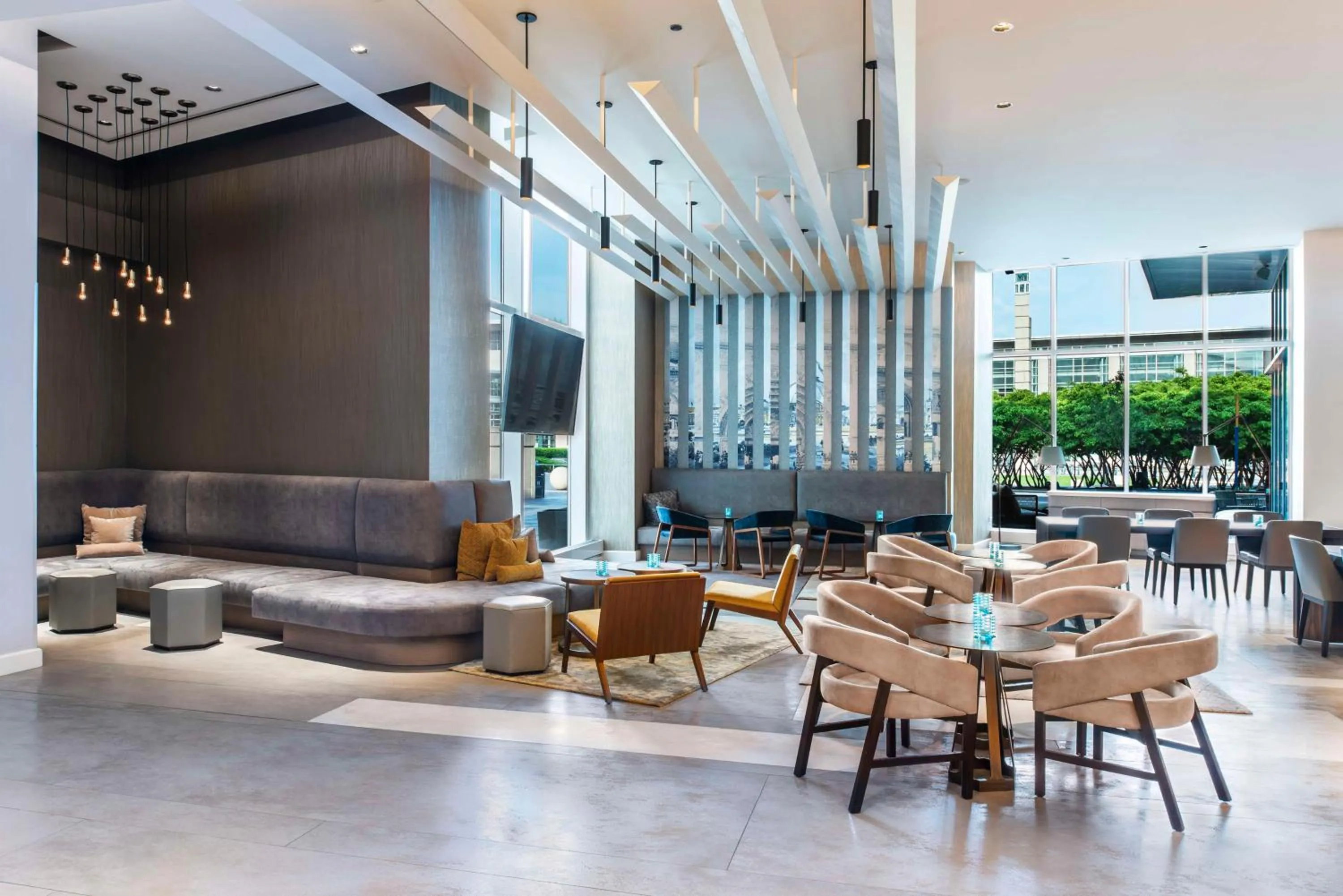 Lounge or bar in Hyatt Regency McCormick Place Chicago