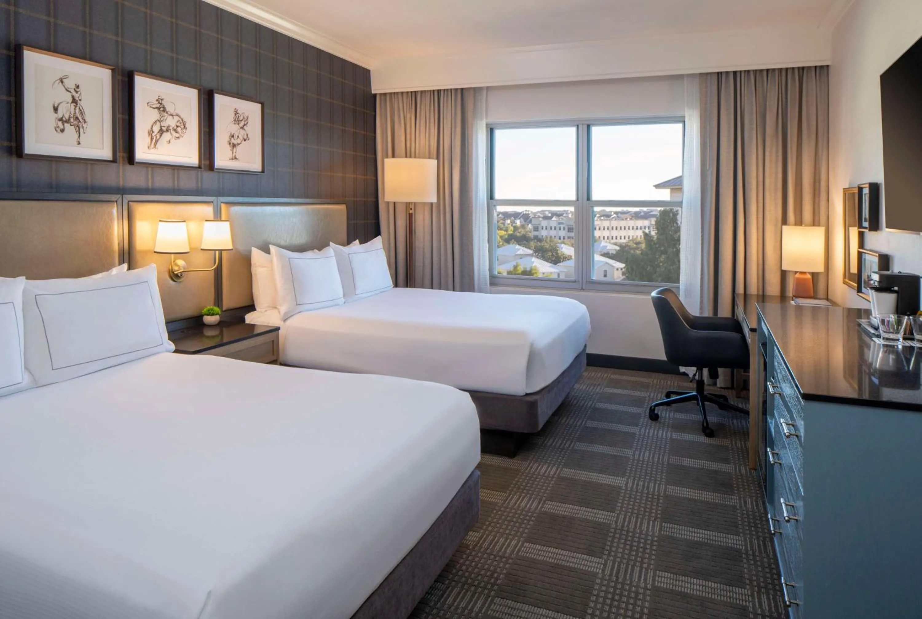 Bed in Hilton San Antonio Hill Country