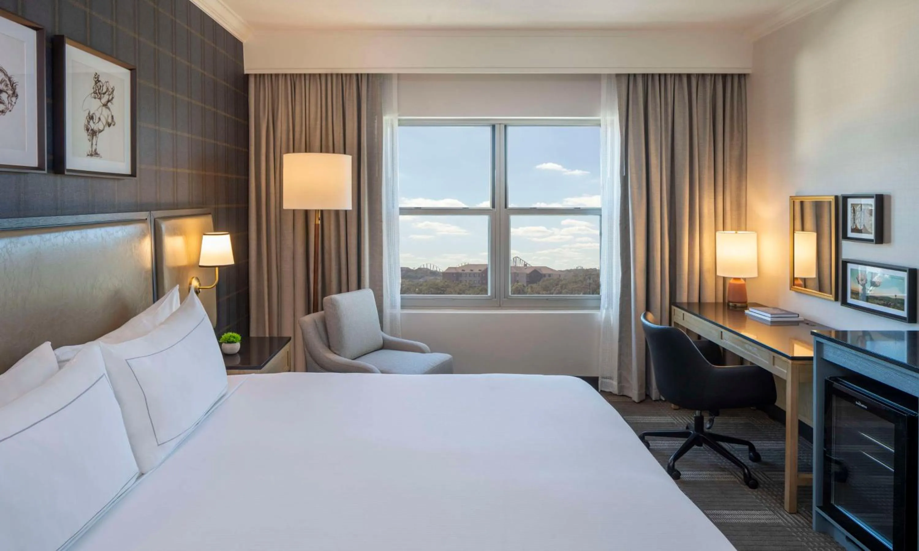 Bedroom, Bed in Hilton San Antonio Hill Country