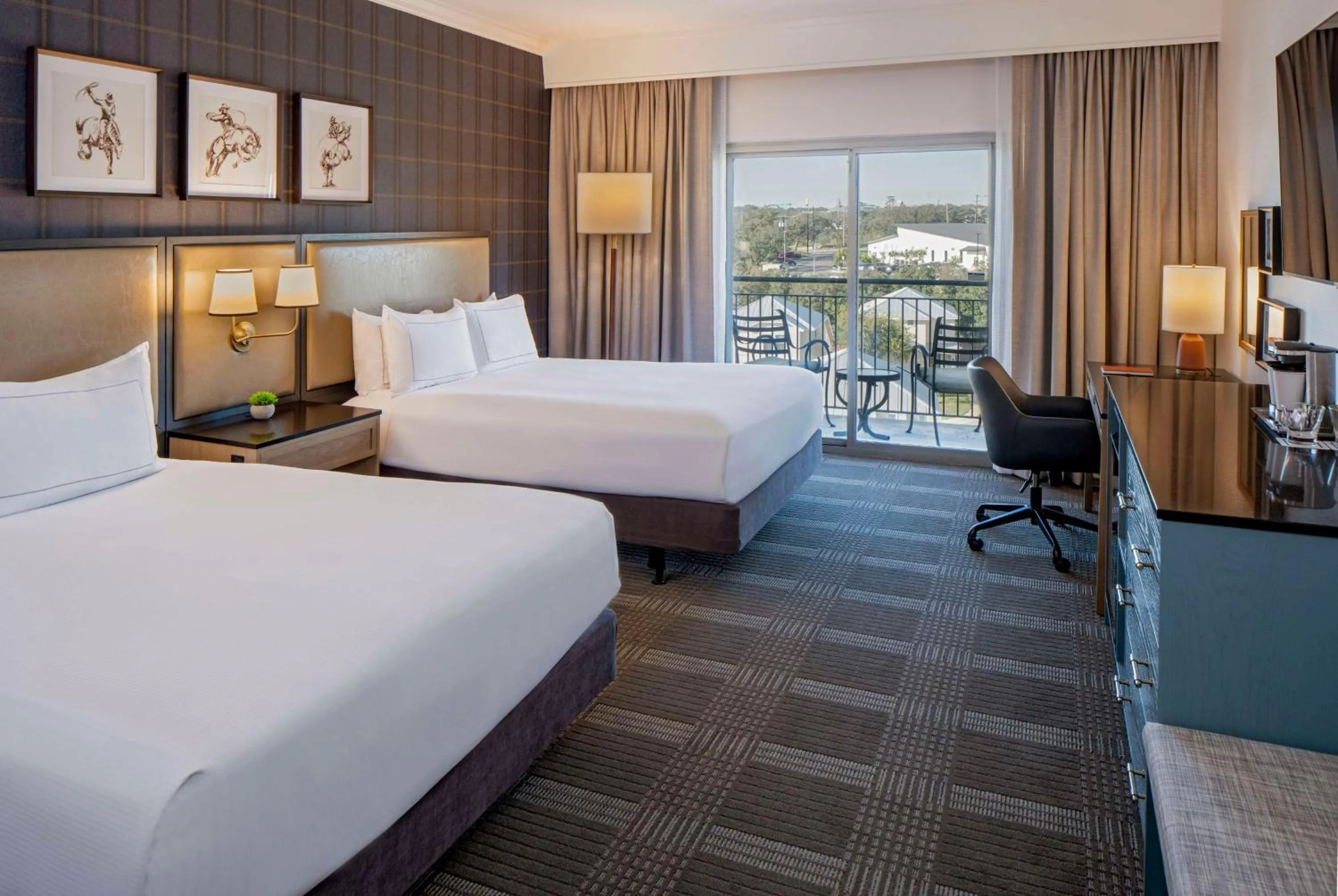 Bed in Hilton San Antonio Hill Country