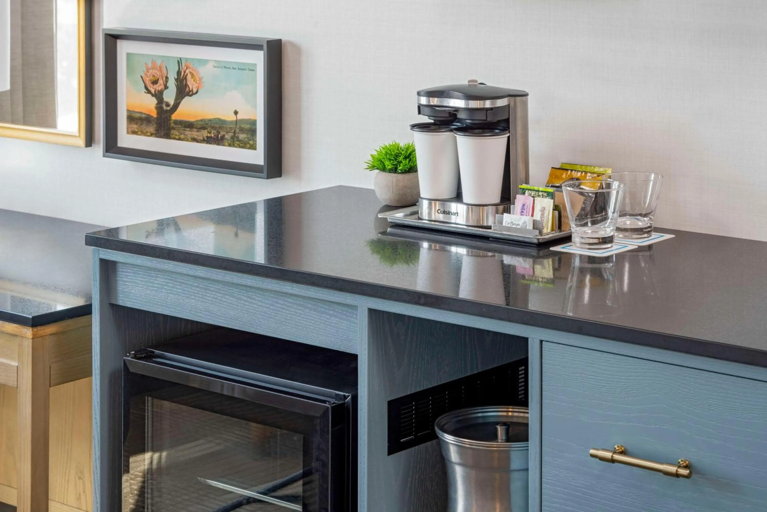 Photo of the whole room in Hilton San Antonio Hill Country