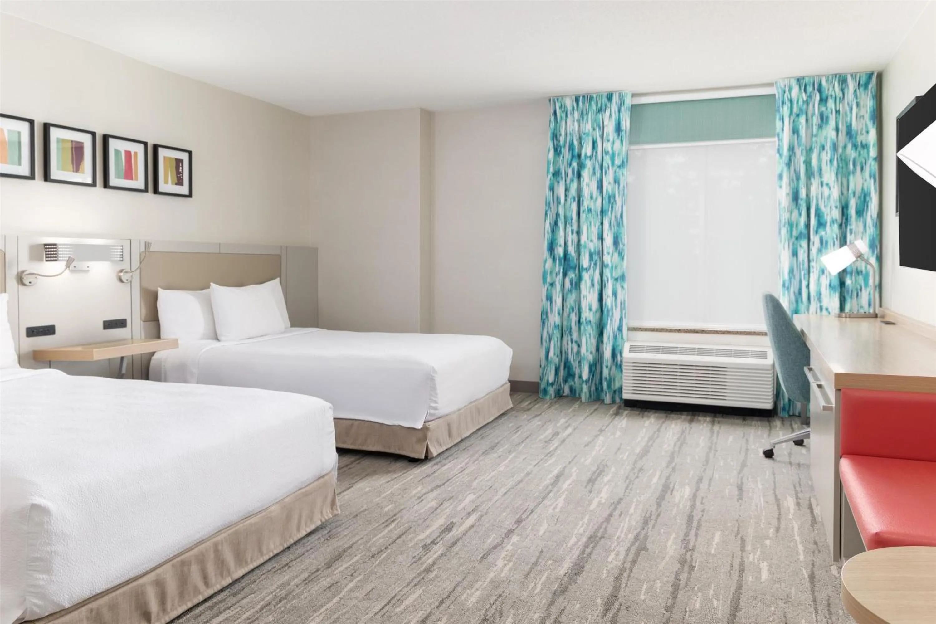 Bed in Hilton Garden Inn Hanover Arundel Mills, MD