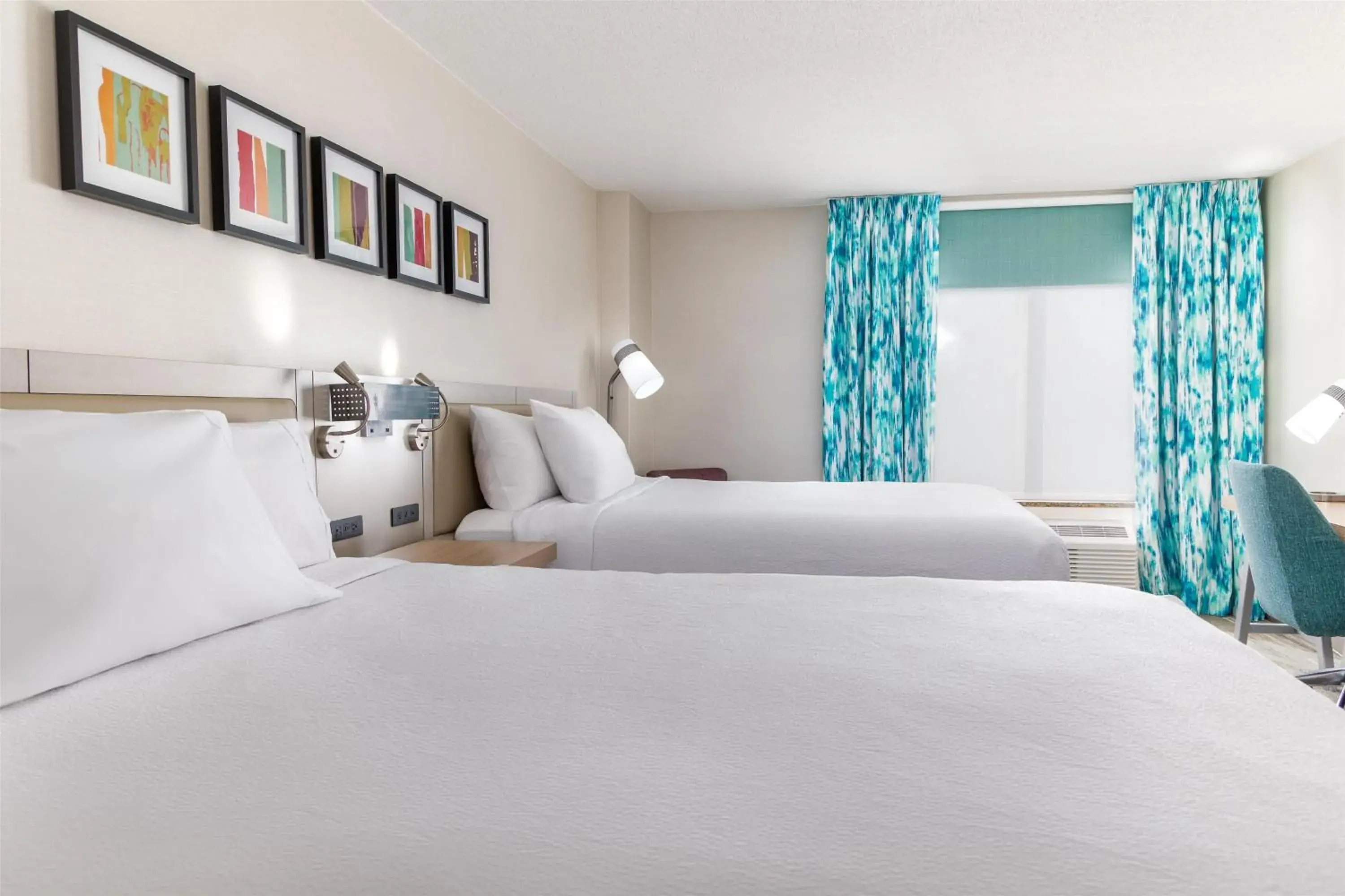 Bed in Hilton Garden Inn Hanover Arundel Mills, MD Bed in Hilton Garden Inn Hanover Arundel Mills, MD