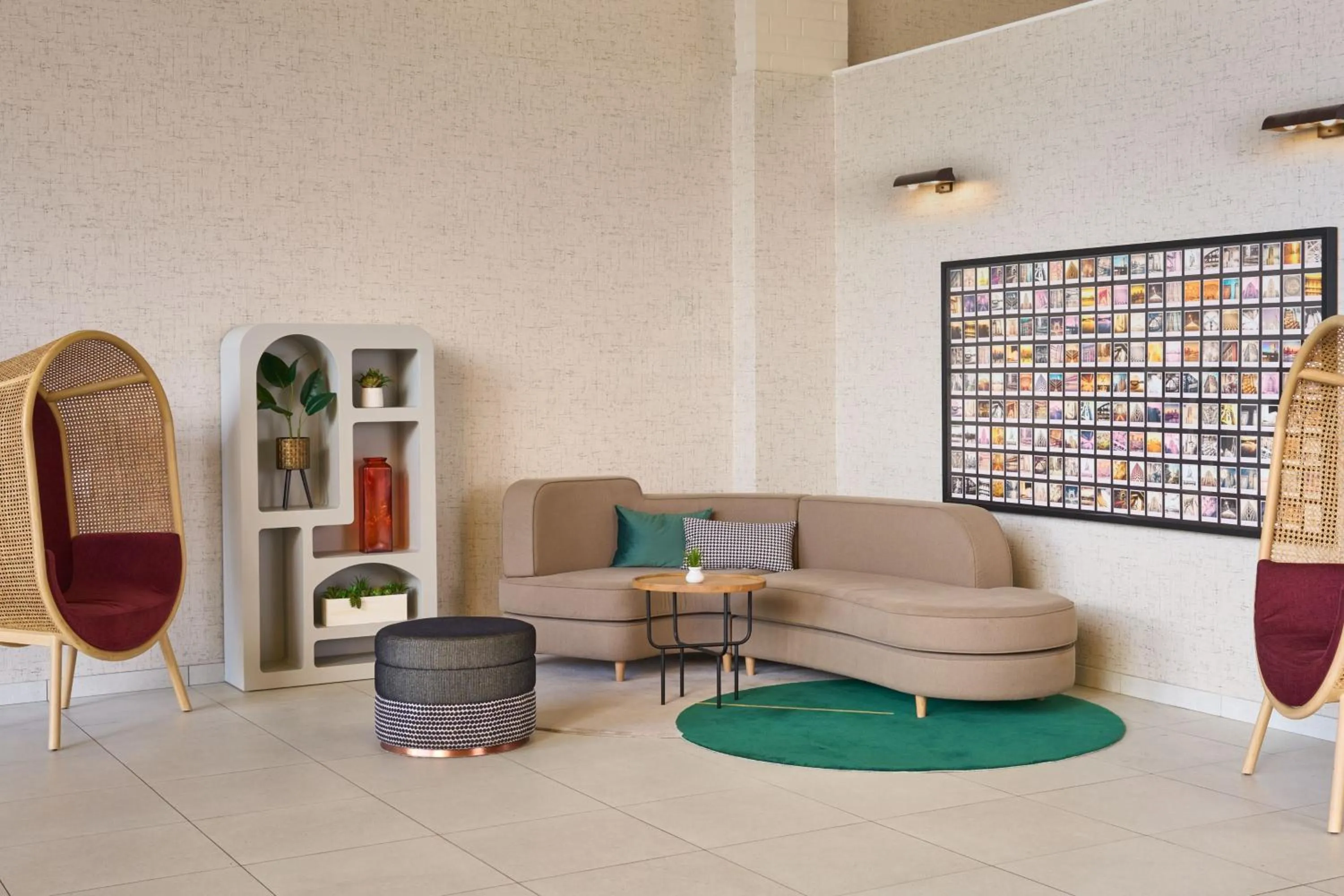 Lobby or reception in Sheraton Pittsburgh Hotel at Station Square