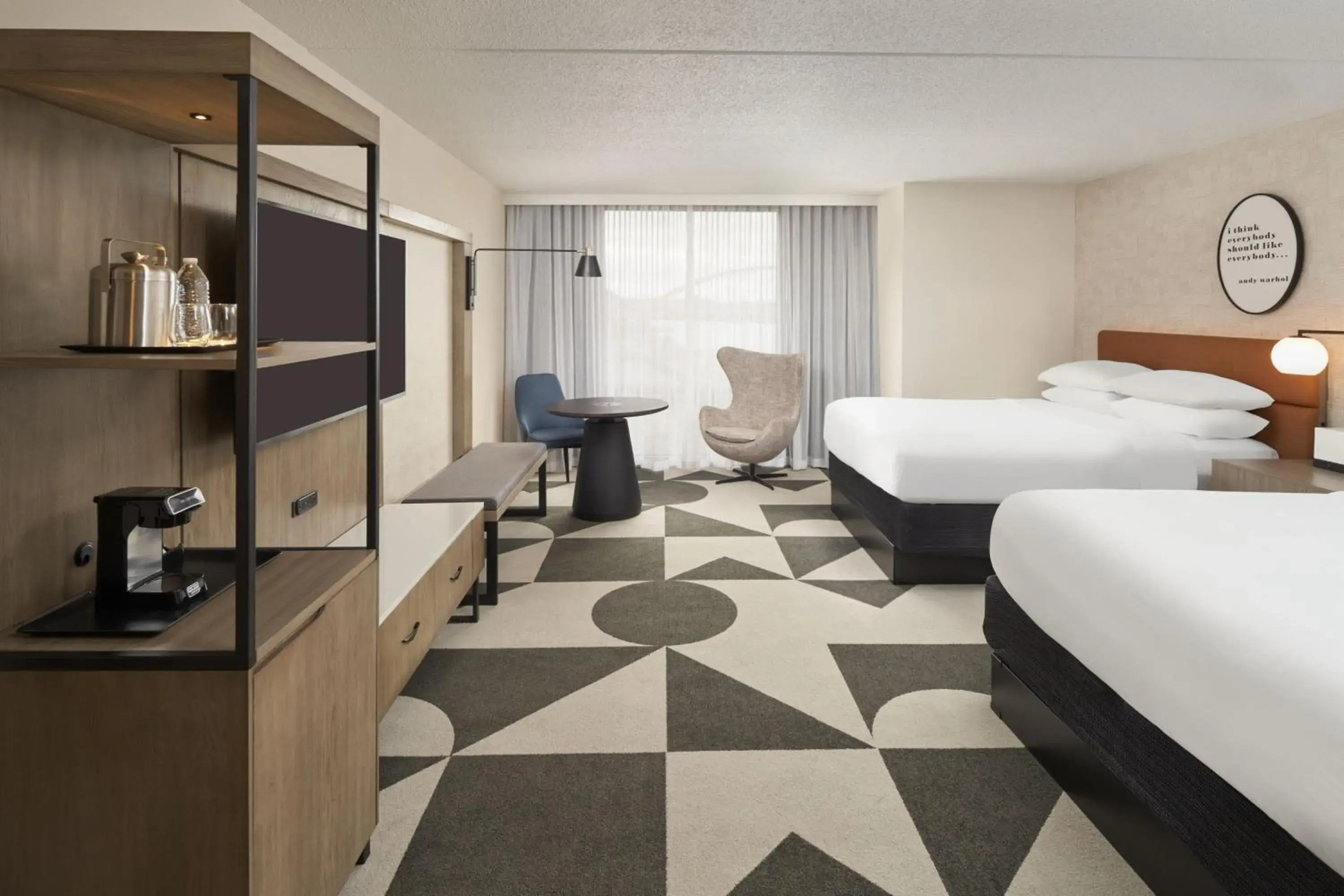 Queen Room with Two Queen Beds in Sheraton Pittsburgh Hotel at Station Square Queen Room with Two Queen Beds in Sheraton Pittsburgh Hotel at Station Square